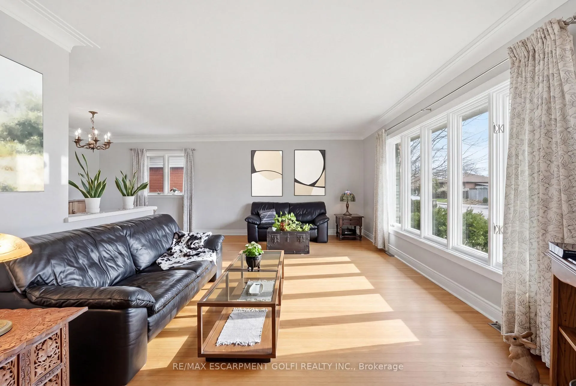 Photo 27 of 62 Grenadier Drive, Hamilton, Huntington — HOMEH
