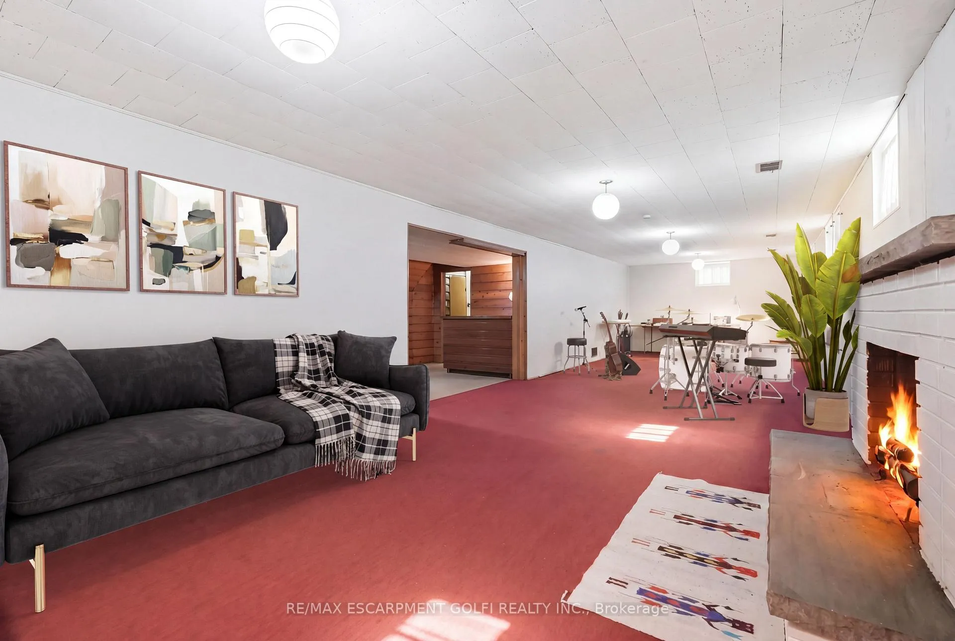 Photo 30 of 62 Grenadier Drive, Hamilton, Huntington — HOMEH