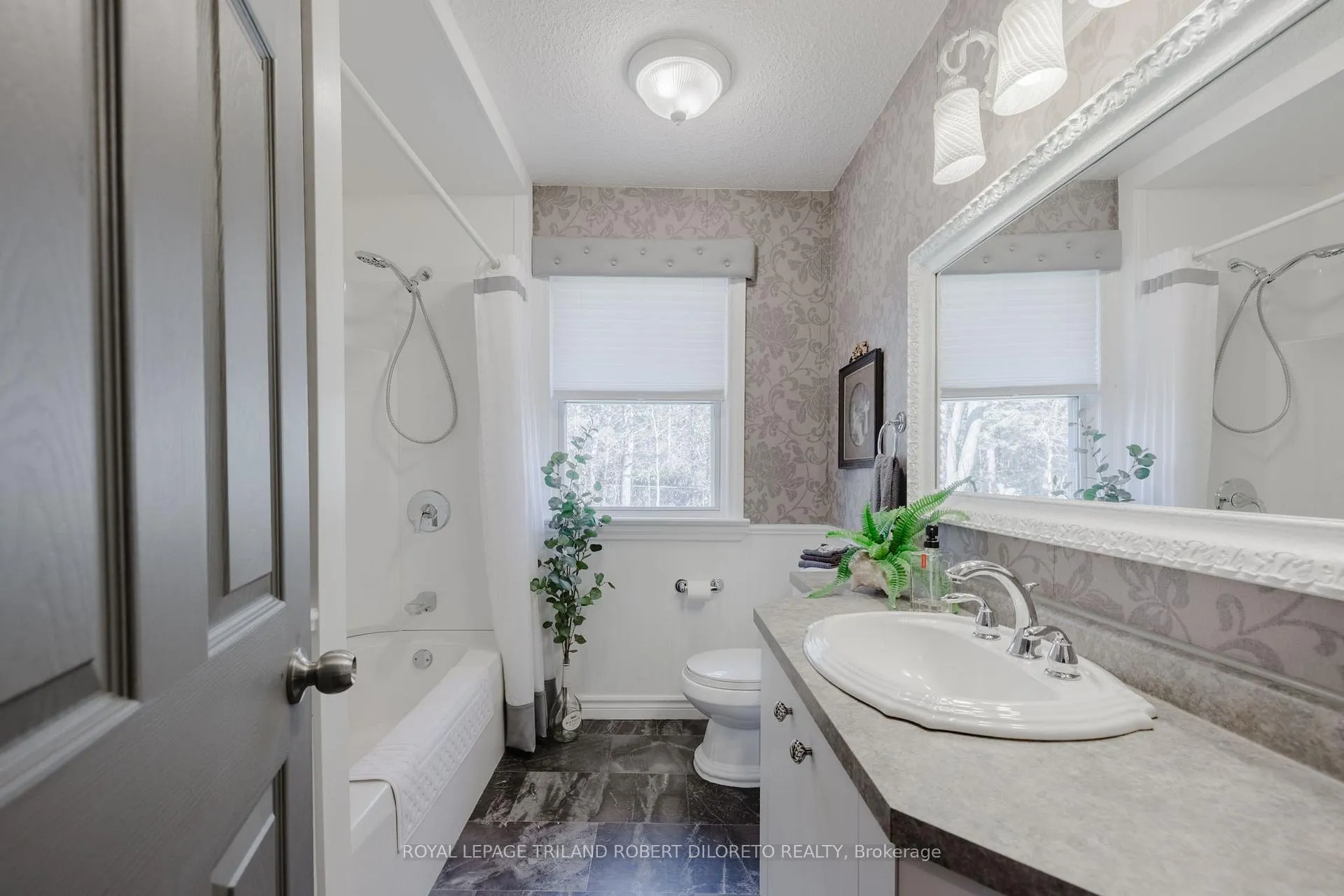 Photo 19 of 11 Elmhurst Street, Middlesex Centre, Kilworth — HOMEH