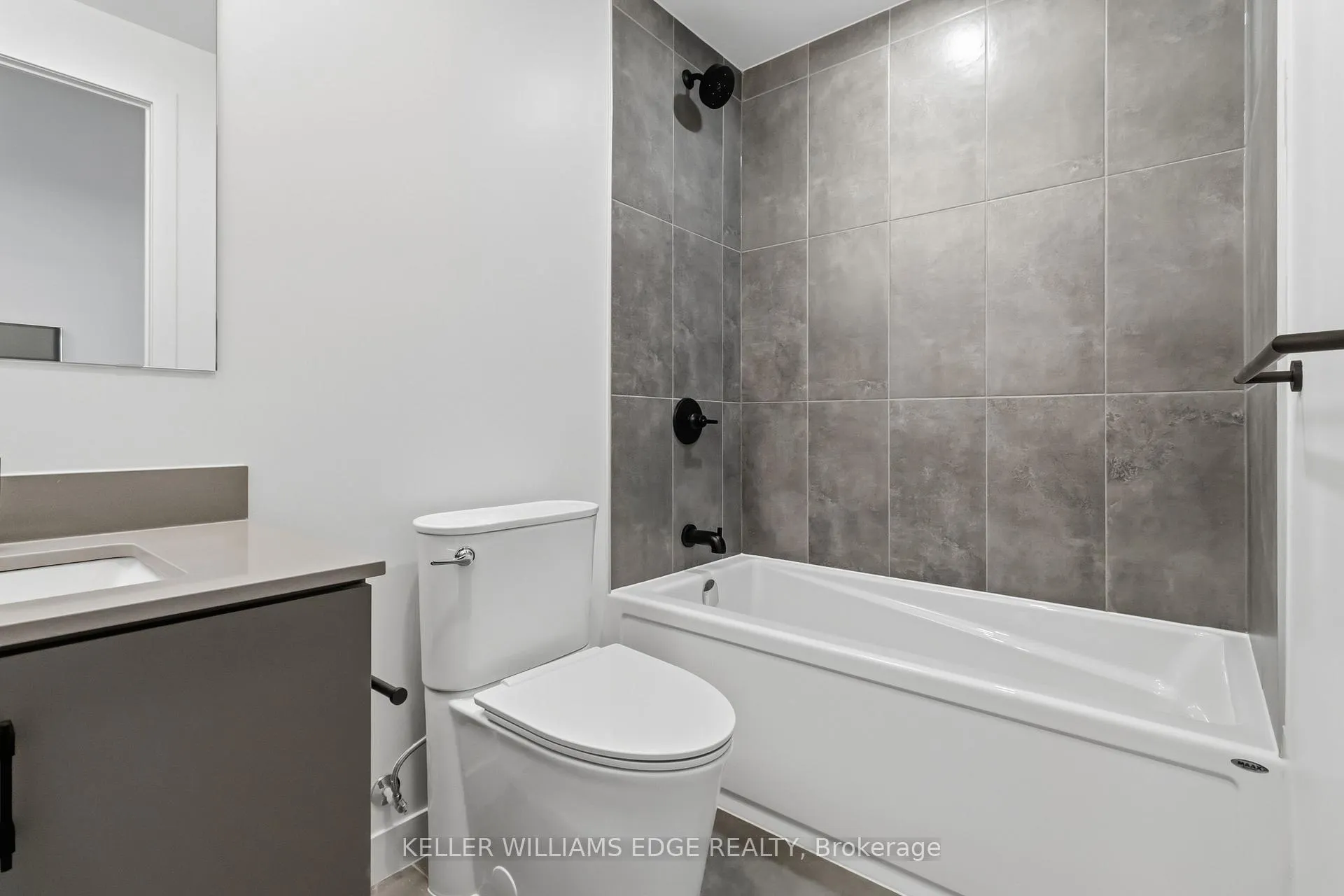 Photo 7 of Unit 224, 4878 Powers Common, Burlington, Appleby — HOMEH