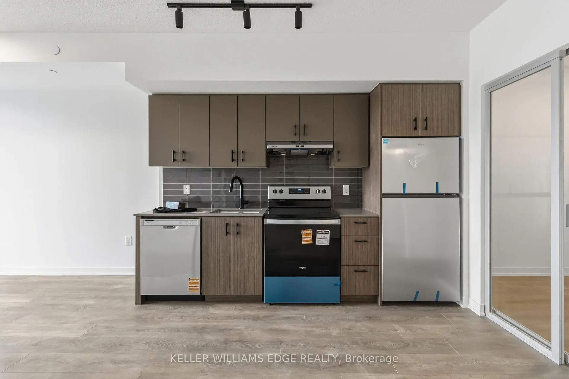 Photo 9 of Unit 224, 4878 Powers Common, Burlington, Appleby — HOMEH