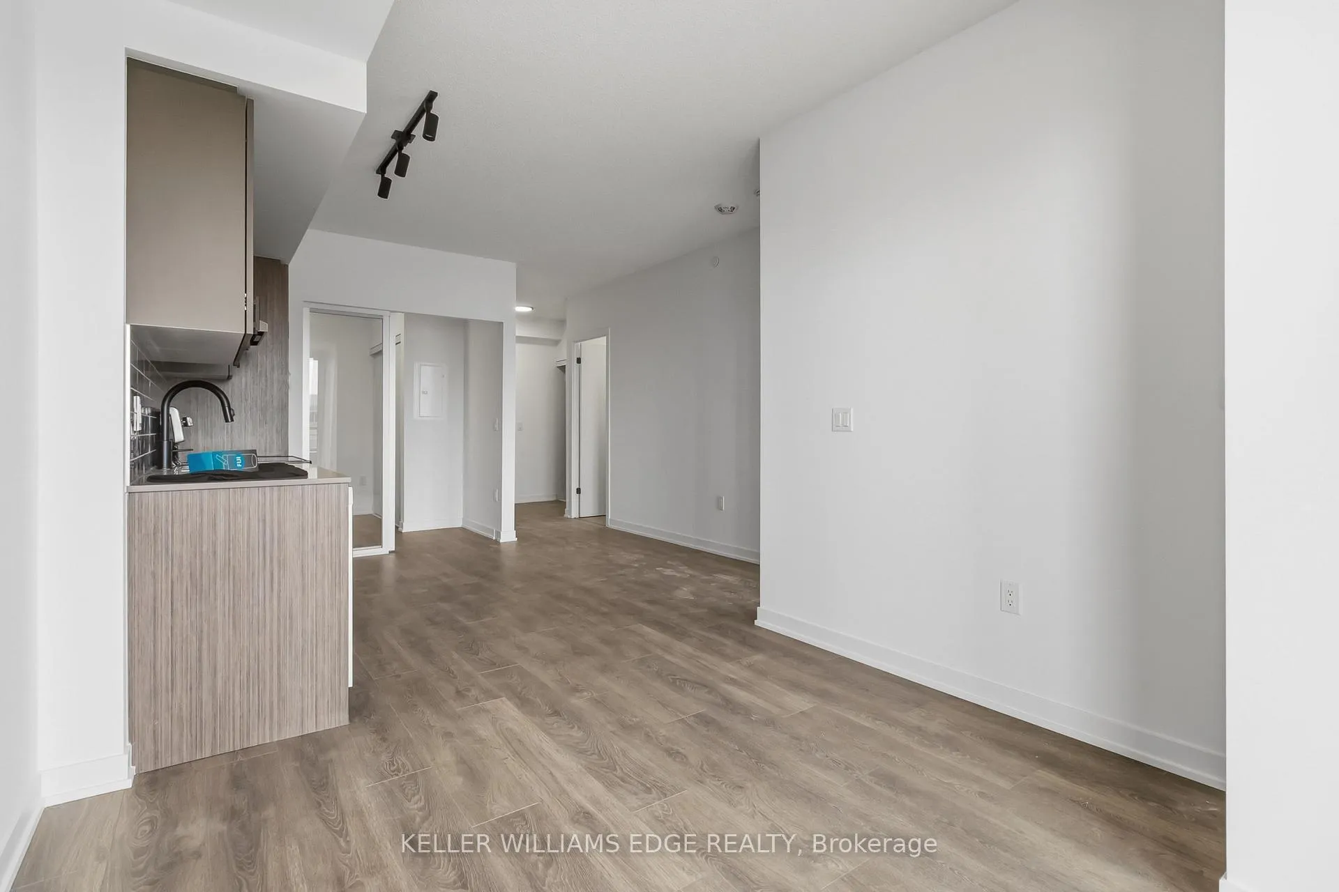 Photo 12 of Unit 224, 4878 Powers Common, Burlington, Appleby — HOMEH