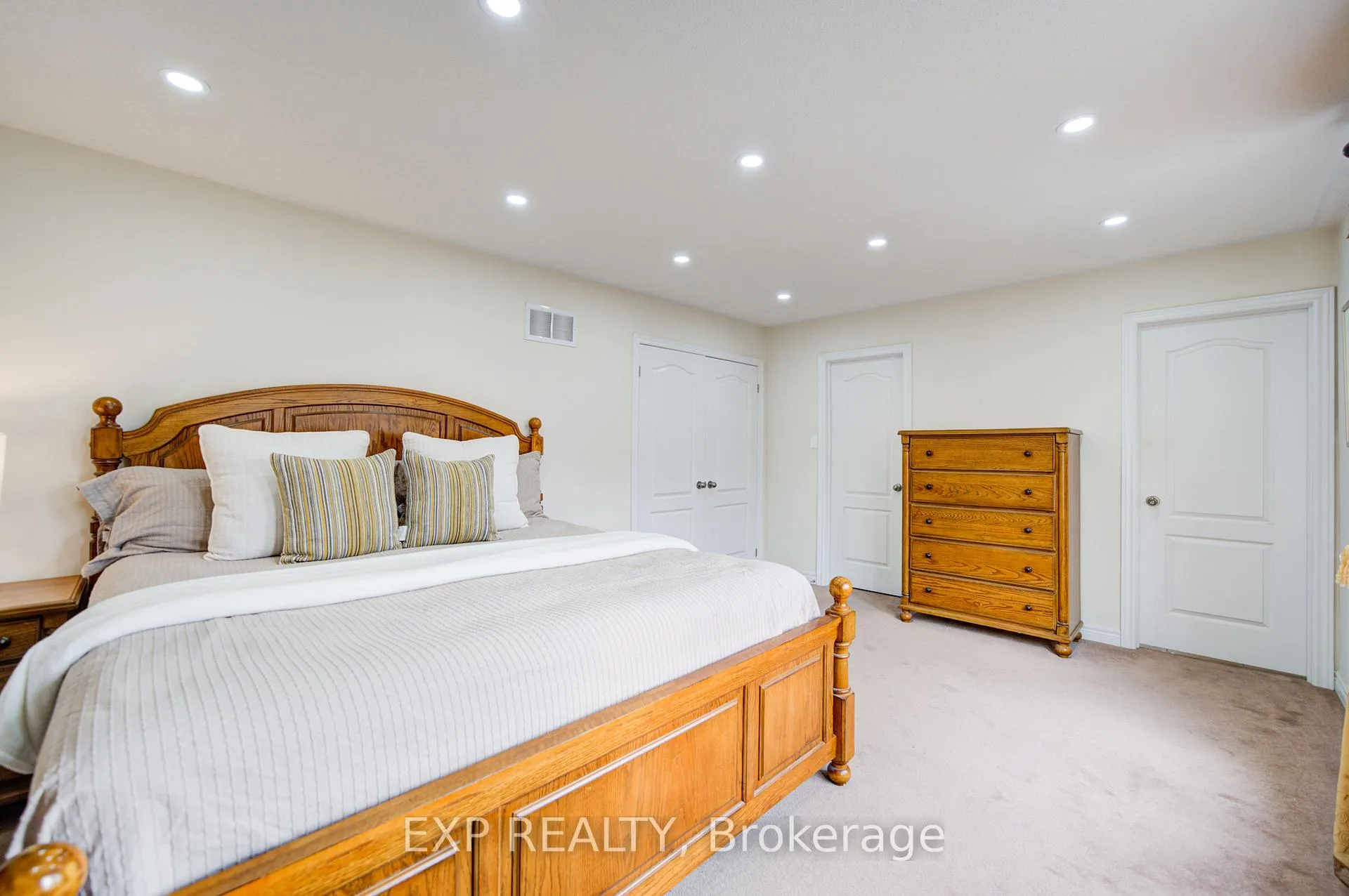 Photo 22 of 20 Everett Street, Markham, Wismer — HOMEH