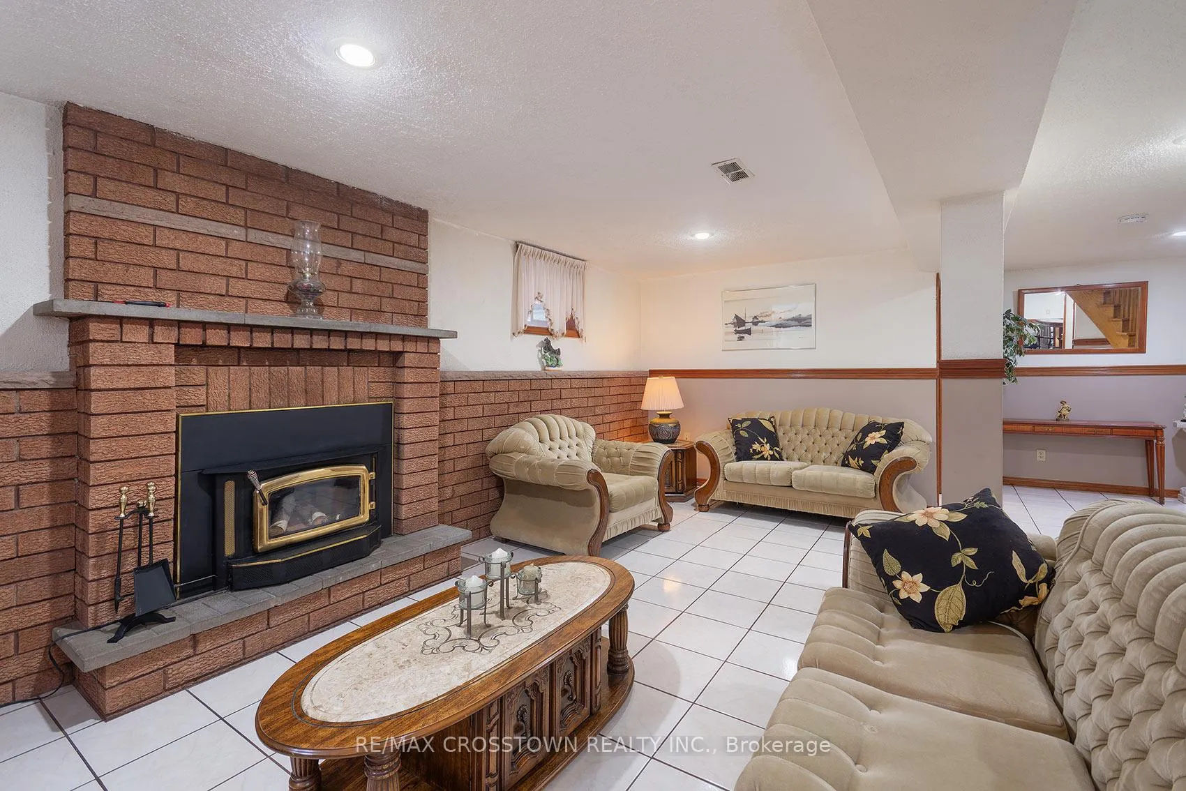Photo 13 of 119 Fieldgate Drive, Vaughan, Maple — HOMEH