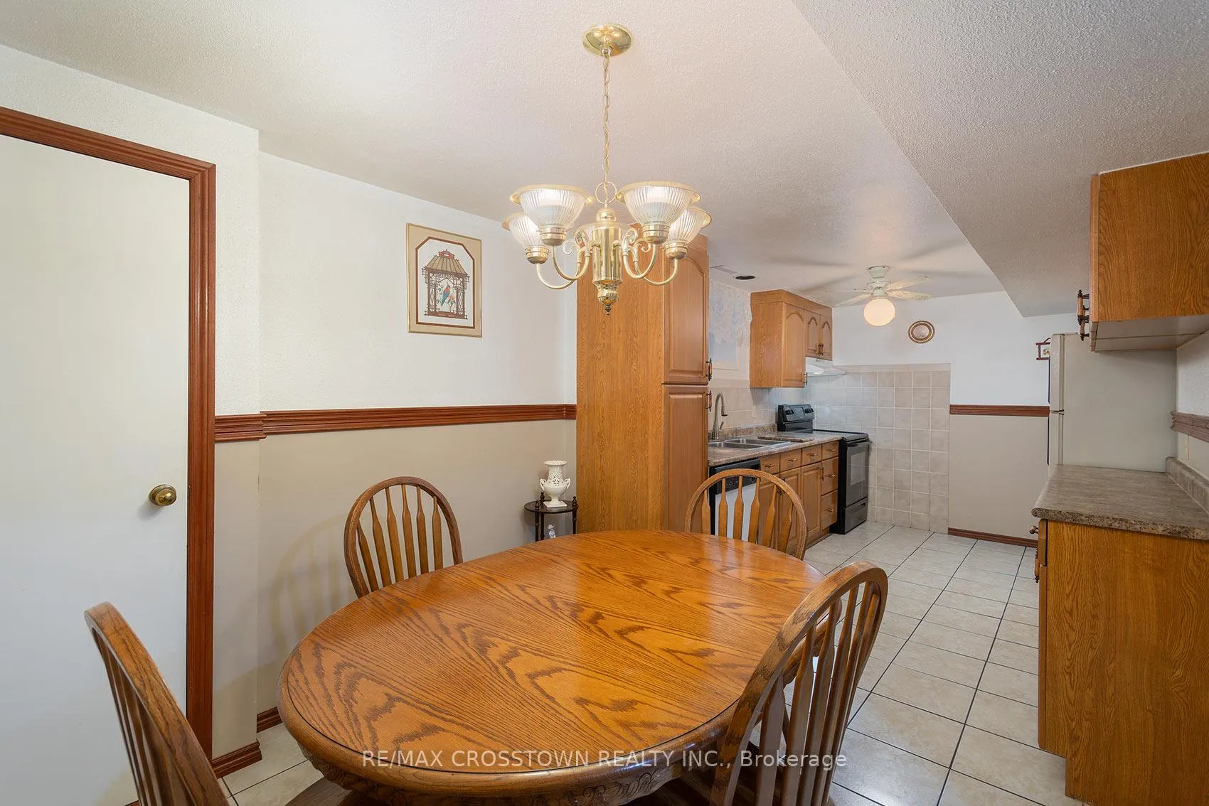 Photo 16 of 119 Fieldgate Drive, Vaughan, Maple — HOMEH