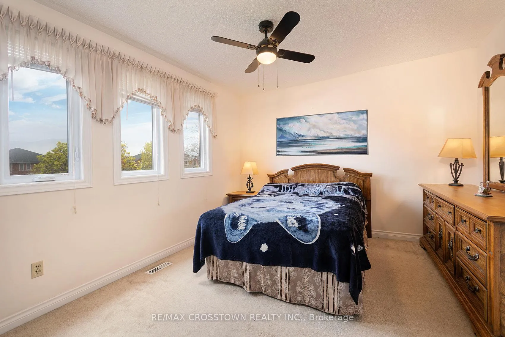 Photo 47 of 119 Fieldgate Drive, Vaughan, Maple — HOMEH