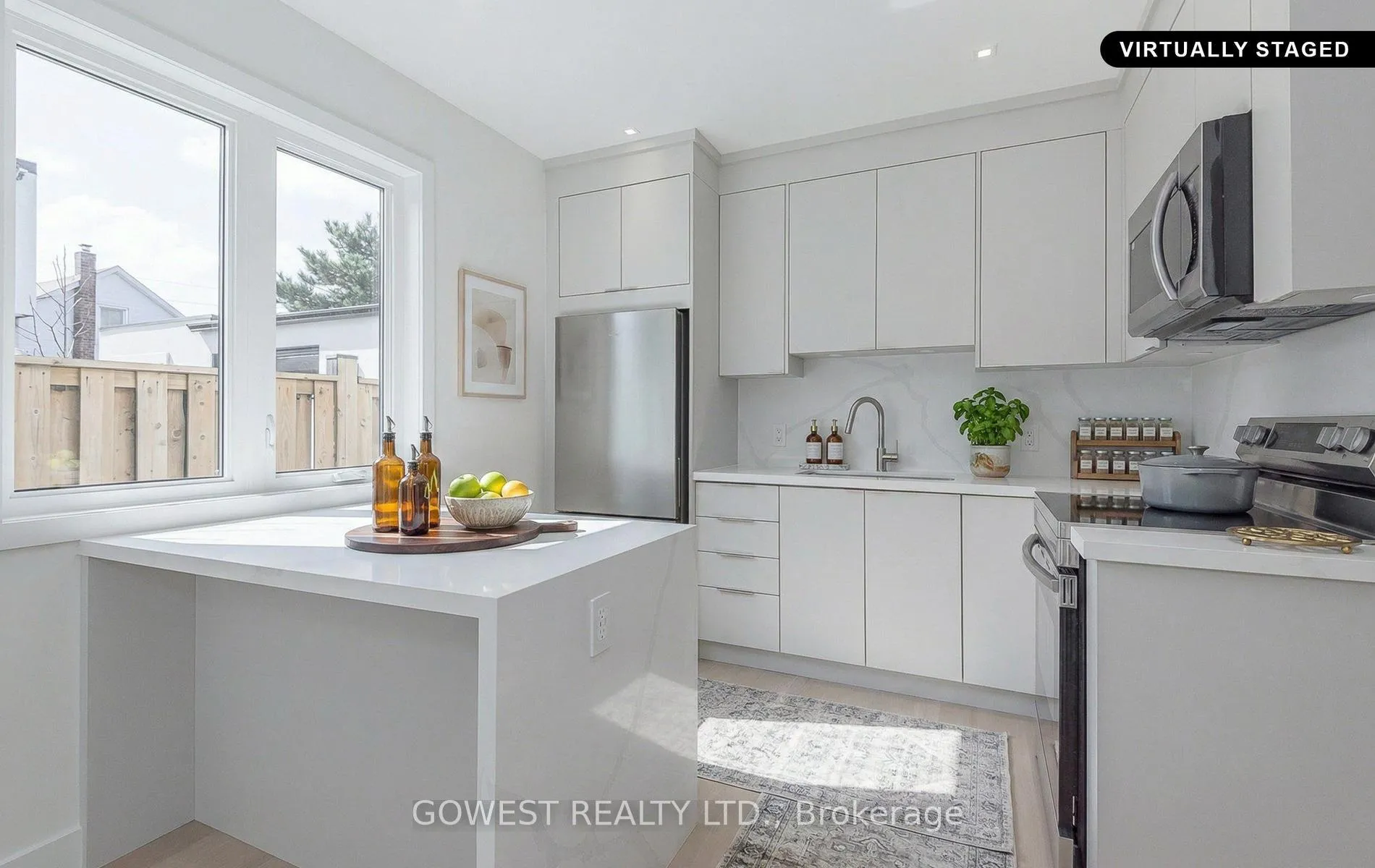 Photo 8 of Unit 4, 12 Twenty Second Street, Etobicoke, Long Branch — HOMEH
