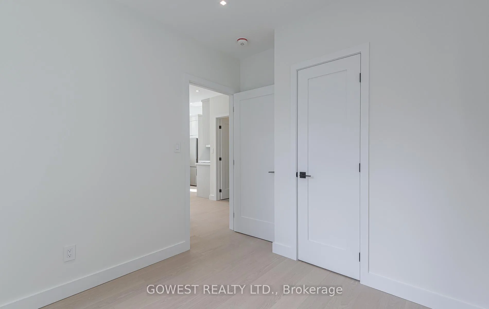 Photo 17 of Unit 4, 12 Twenty Second Street, Etobicoke, Long Branch — HOMEH