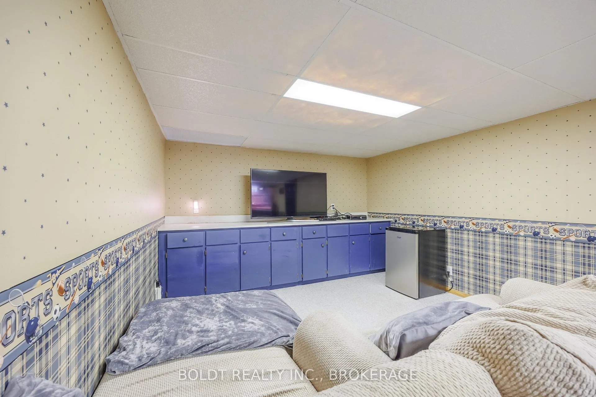 Photo 23 of 23 Acadia Crescent, St. Catharines, Secord Woods — HOMEH