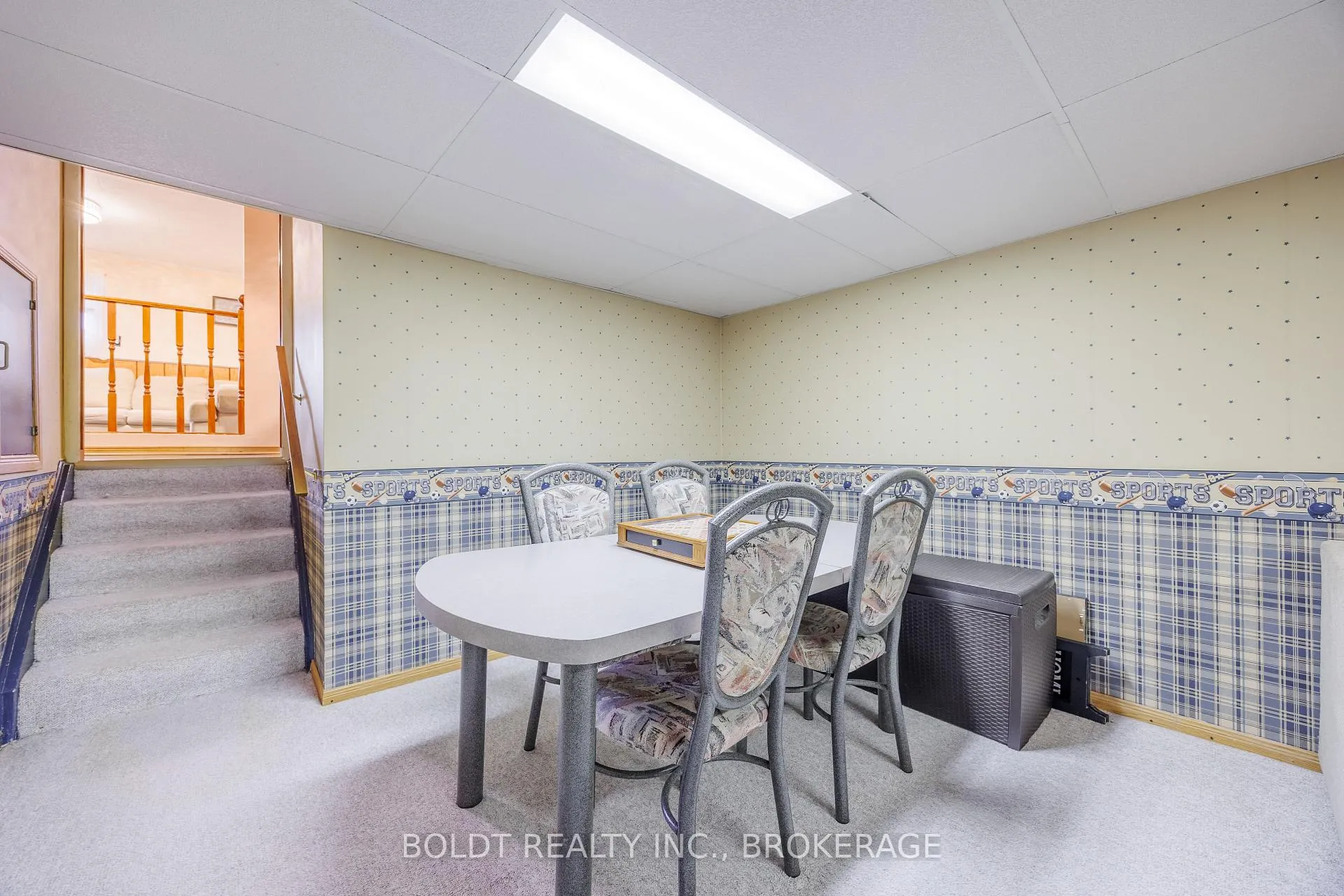 Photo 24 of 23 Acadia Crescent, St. Catharines, Secord Woods — HOMEH