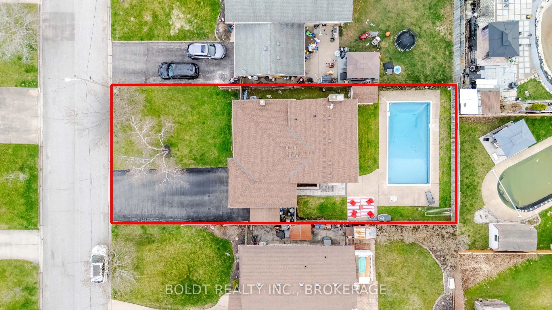 Photo 30 of 23 Acadia Crescent, St. Catharines, Secord Woods — HOMEH