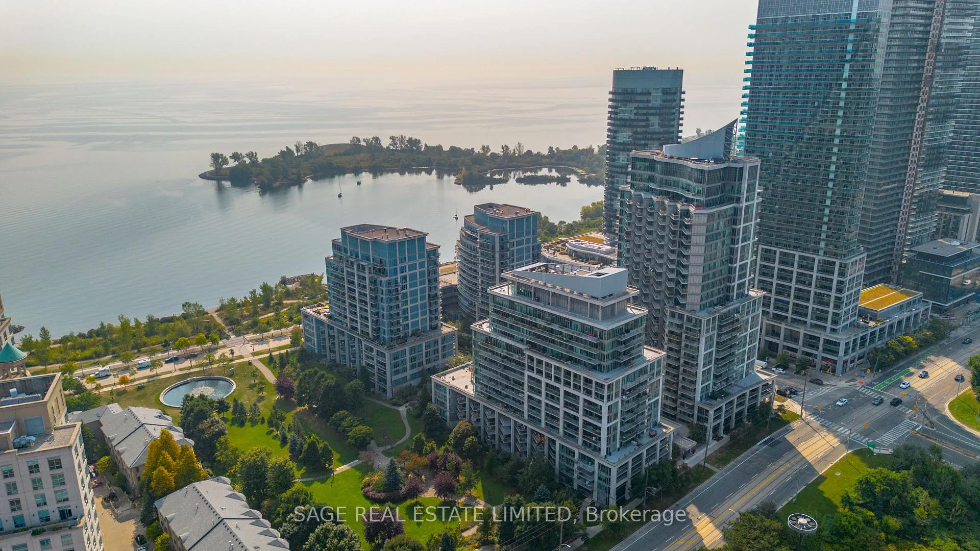 Front of Unit 510, 2119 Lakeshore Boulevard W