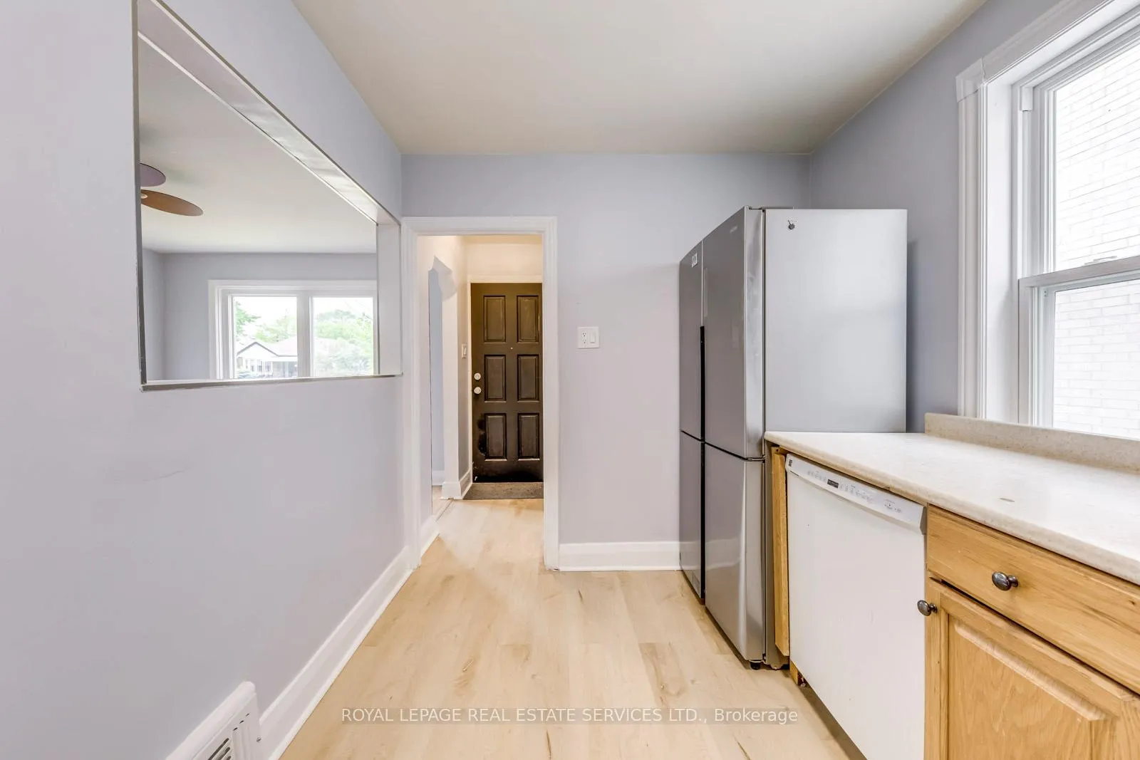 Photo 12 of 75 Elma Street, Etobicoke, Mimico — HOMEH