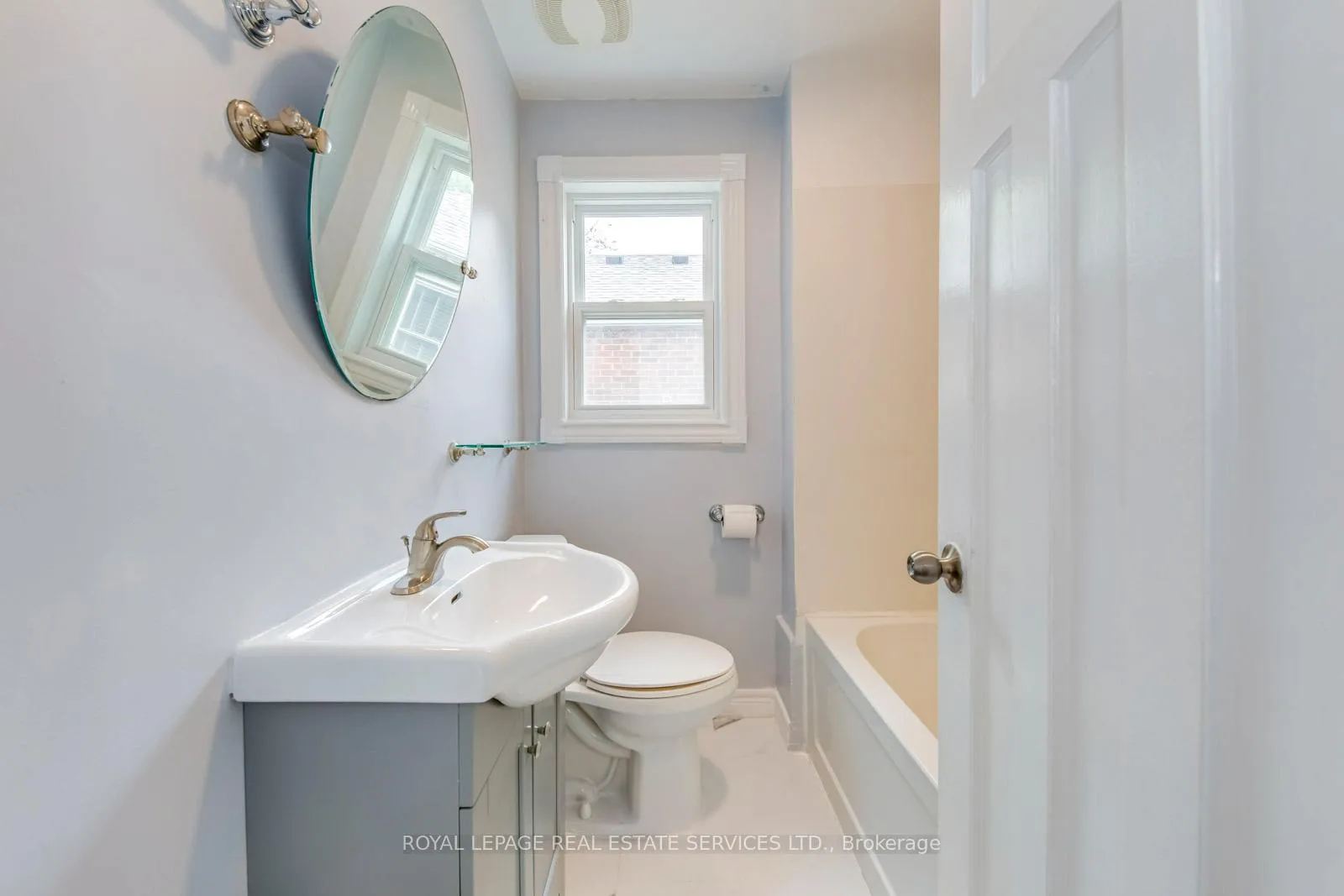 Photo 19 of 75 Elma Street, Etobicoke, Mimico — HOMEH