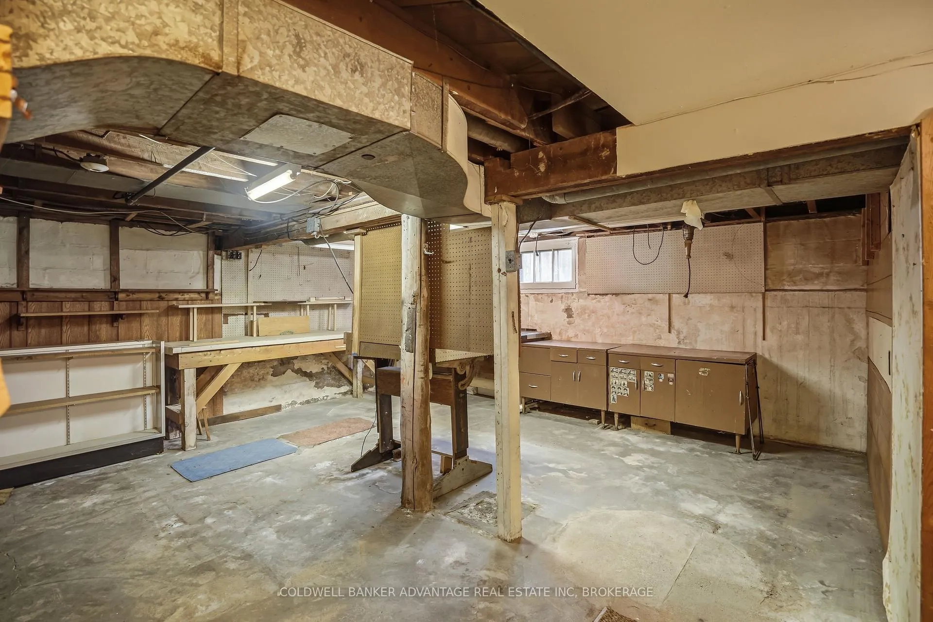 Photo 24 of 166 Crowland Avenue, Welland, Lincoln/Crowland — HOMEH