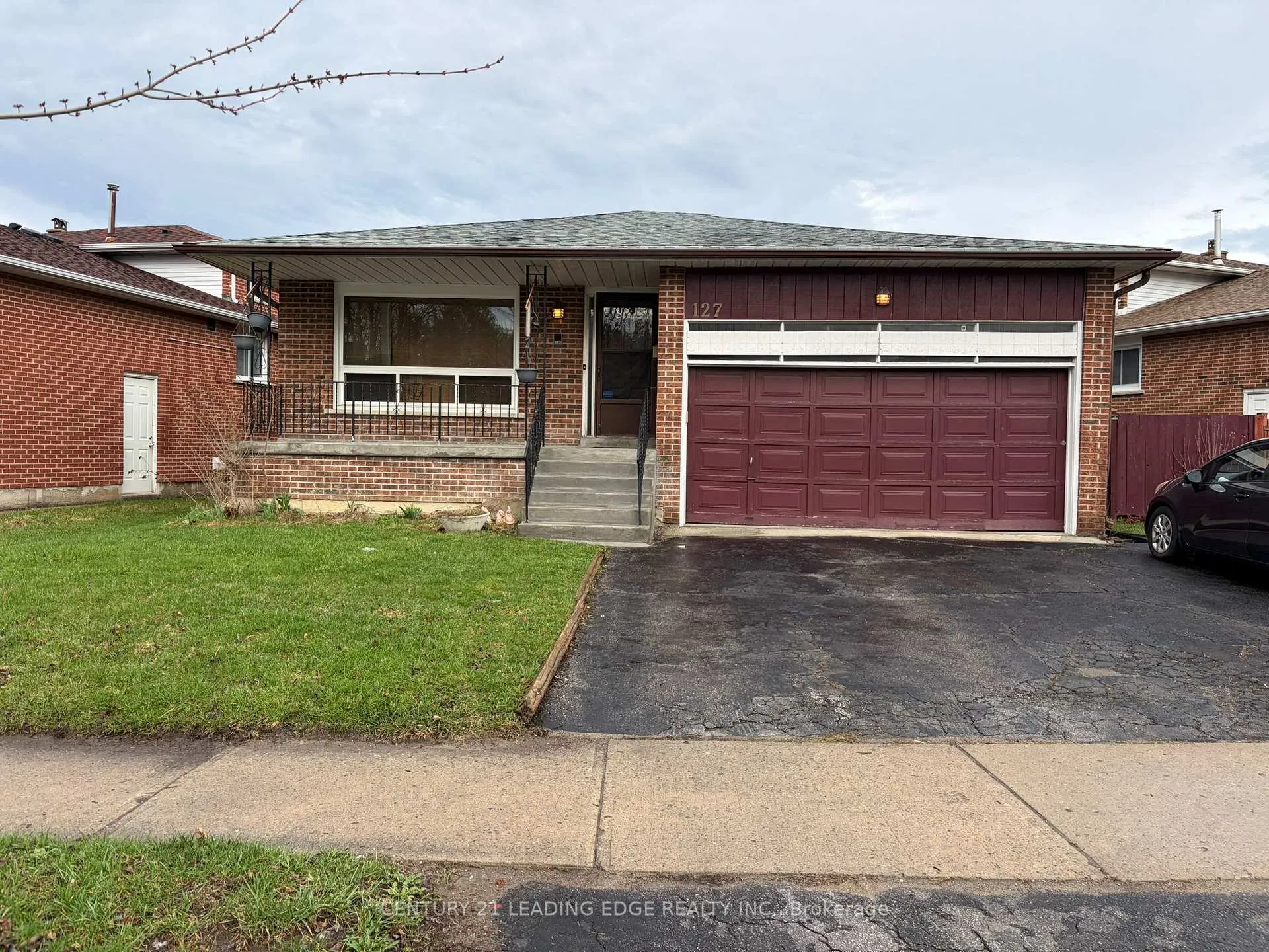 Photo 1 of 127 Risebrough Circuit, Markham, Milliken Mills West — HOMEH
