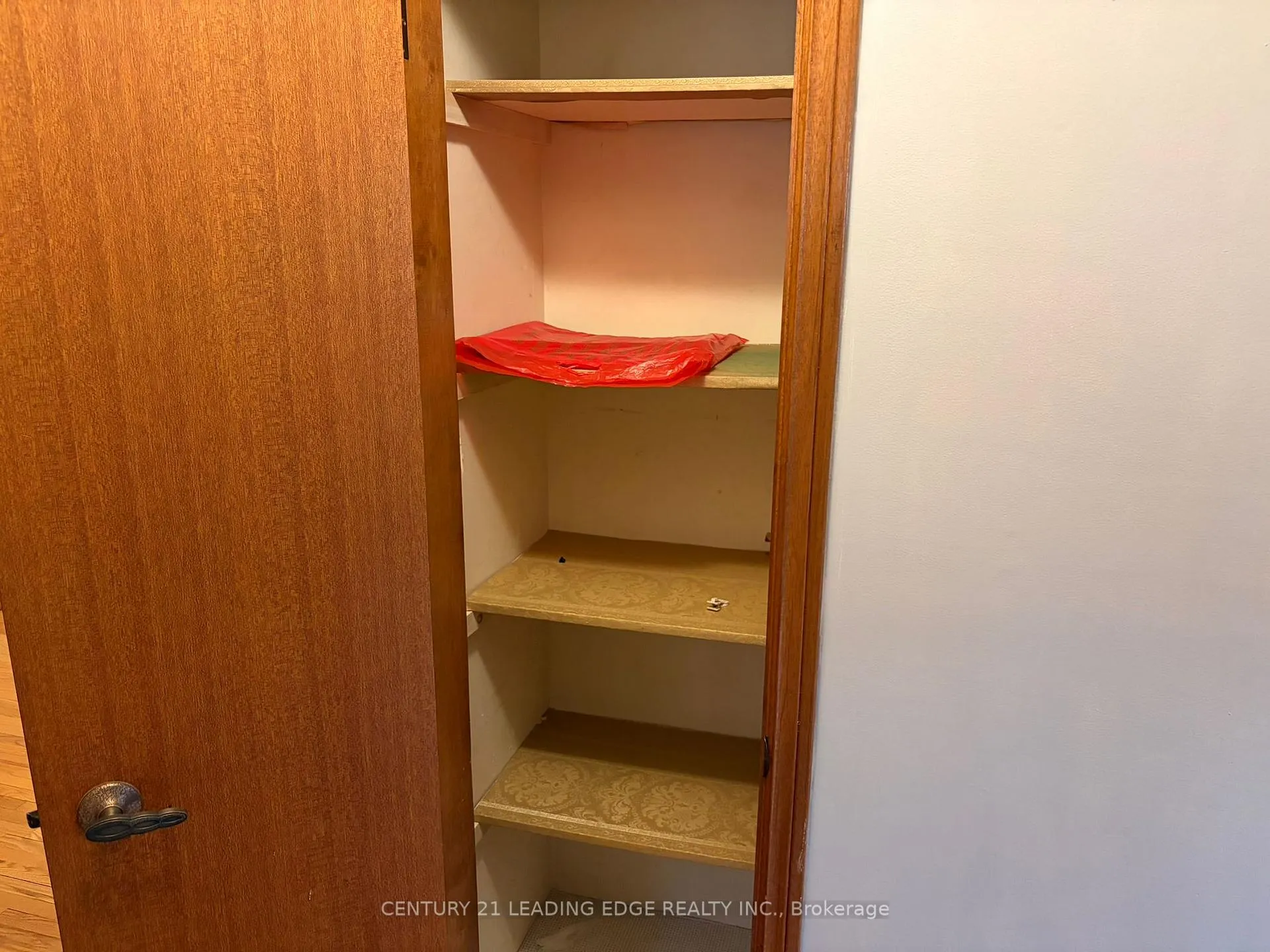 Photo 14 of 127 Risebrough Circuit, Markham, Milliken Mills West — HOMEH