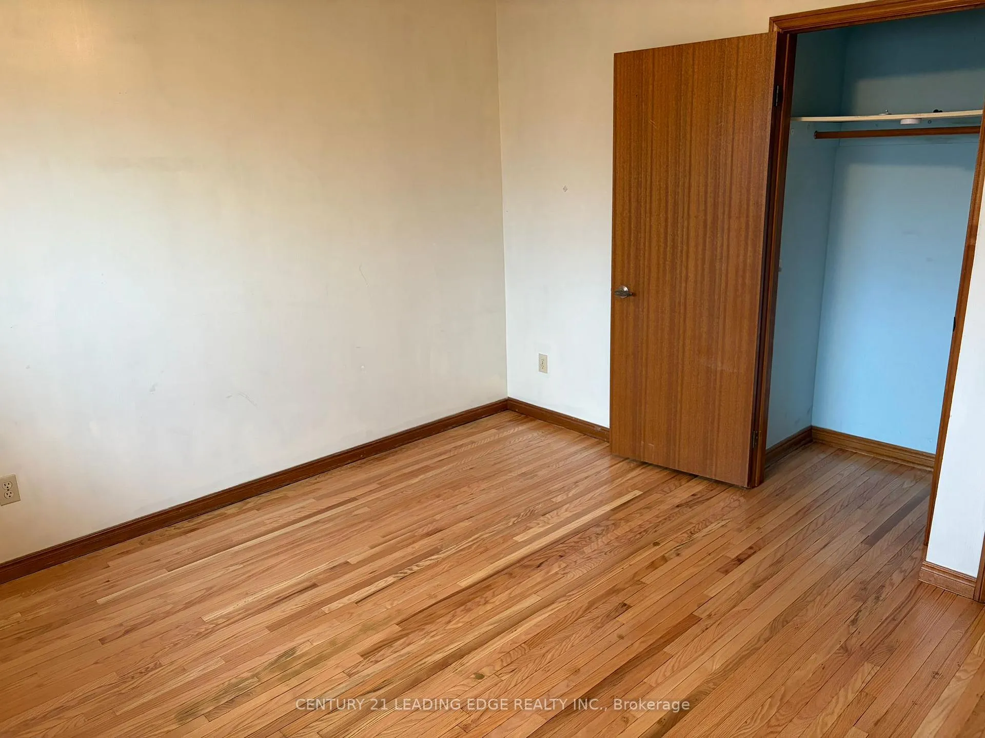 Photo 15 of 127 Risebrough Circuit, Markham, Milliken Mills West — HOMEH
