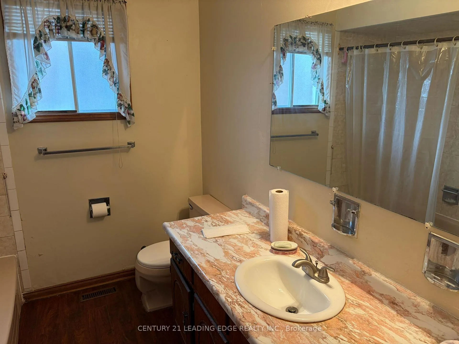 Photo 19 of 127 Risebrough Circuit, Markham, Milliken Mills West — HOMEH