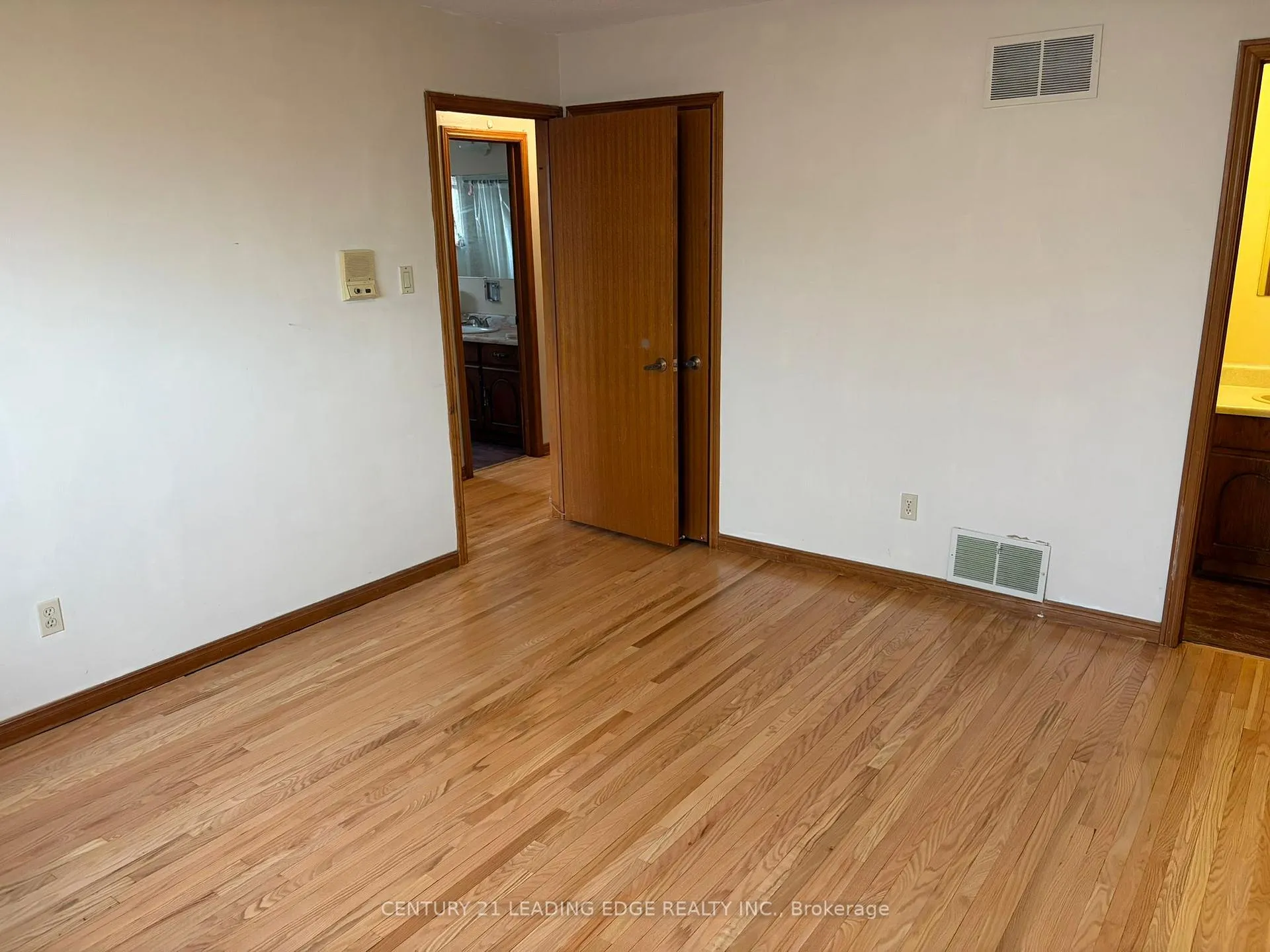 Photo 22 of 127 Risebrough Circuit, Markham, Milliken Mills West — HOMEH