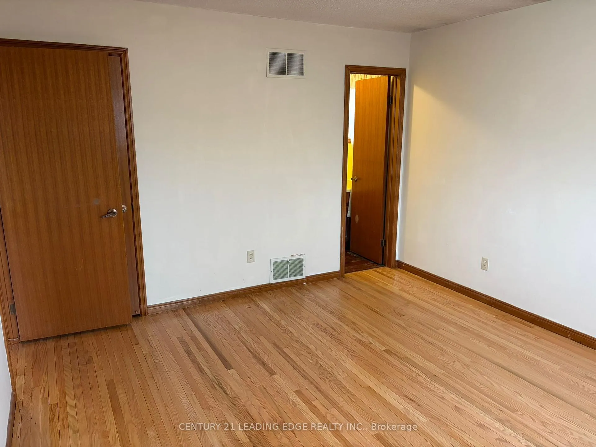 Photo 23 of 127 Risebrough Circuit, Markham, Milliken Mills West — HOMEH
