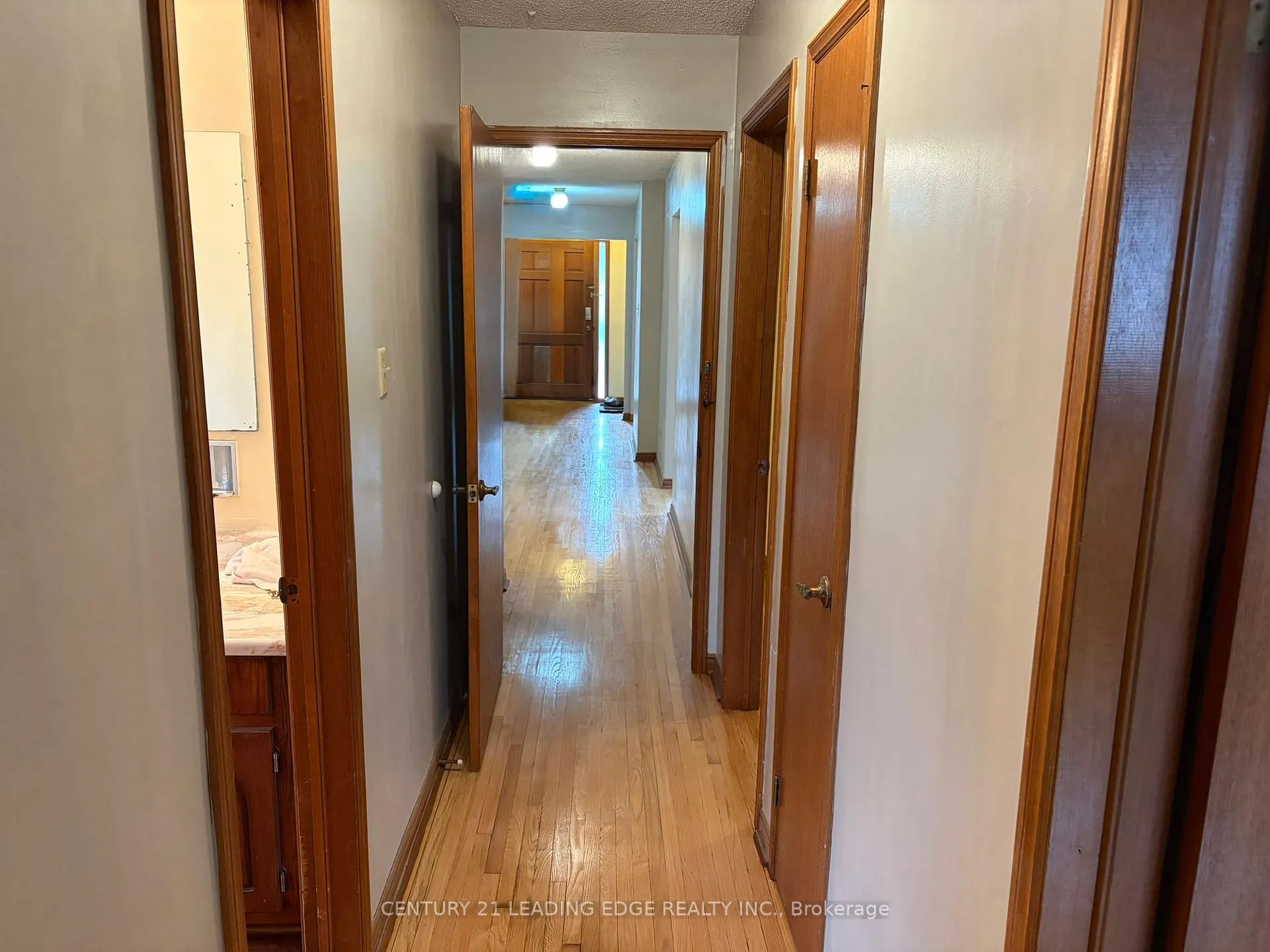Photo 24 of 127 Risebrough Circuit, Markham, Milliken Mills West — HOMEH