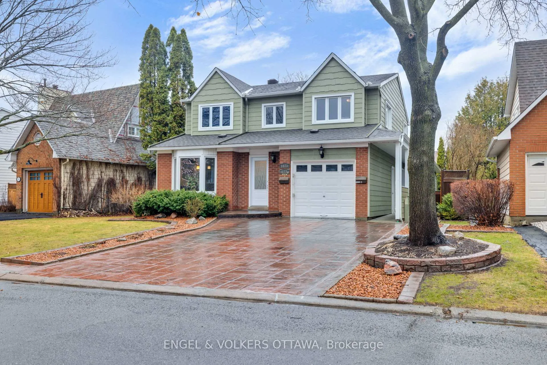 Photo 2 of 1173 St Jerome Crescent, Ottawa, Convent Glen North — HOMEH