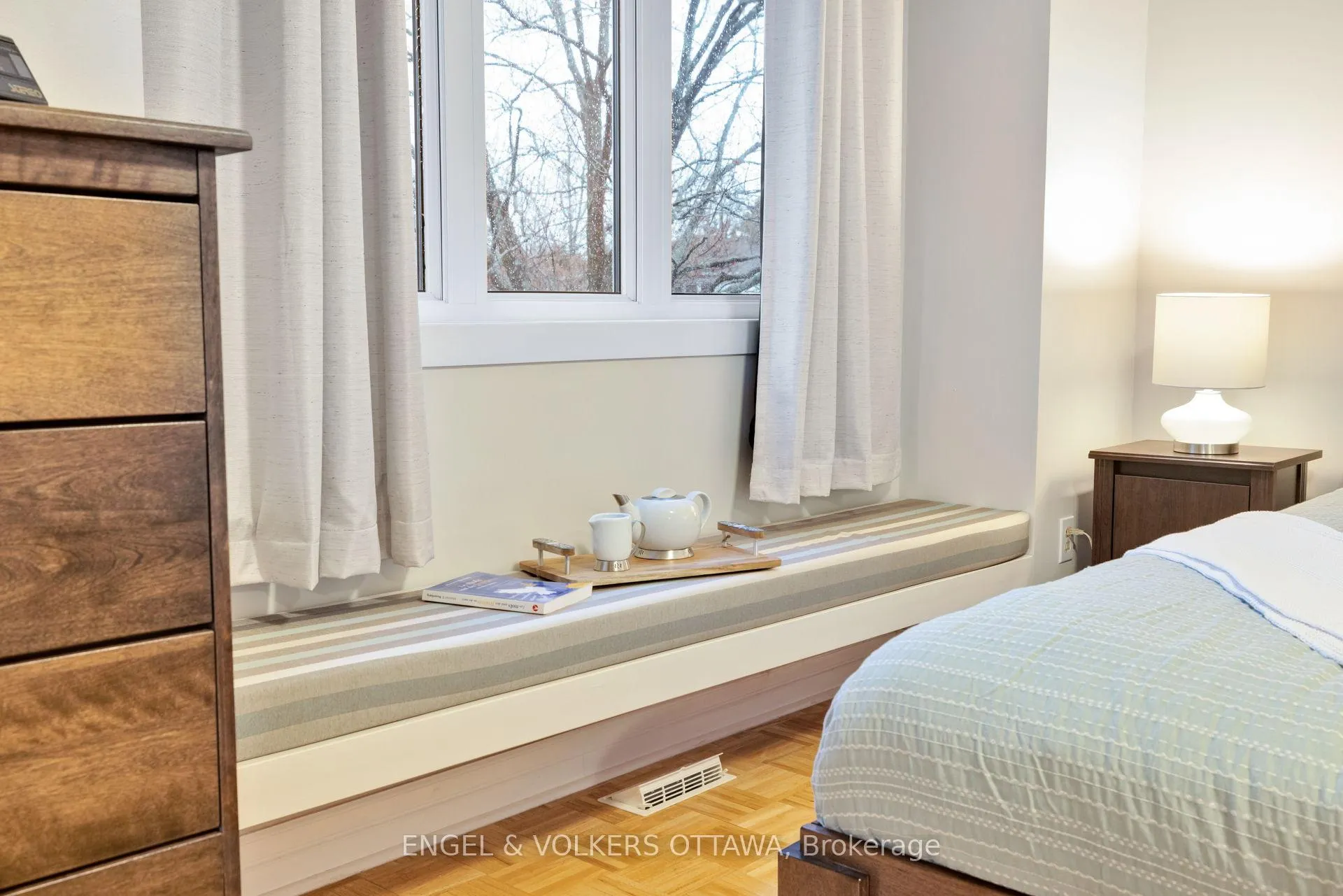 Photo 13 of 1173 St Jerome Crescent, Ottawa, Convent Glen North — HOMEH