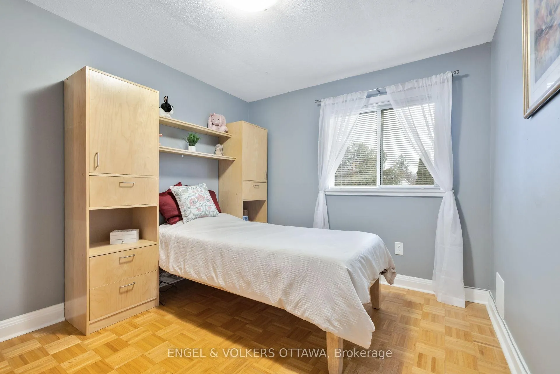 Photo 20 of 1173 St Jerome Crescent, Ottawa, Convent Glen North — HOMEH
