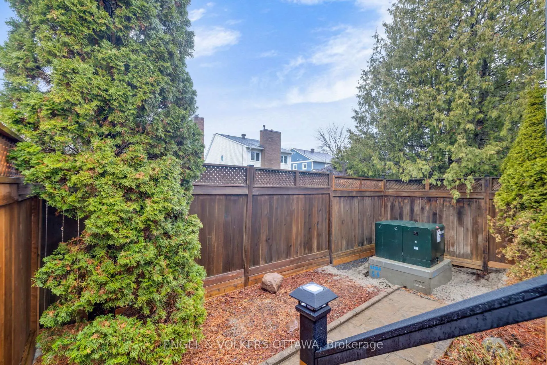 Photo 37 of 1173 St Jerome Crescent, Ottawa, Convent Glen North — HOMEH