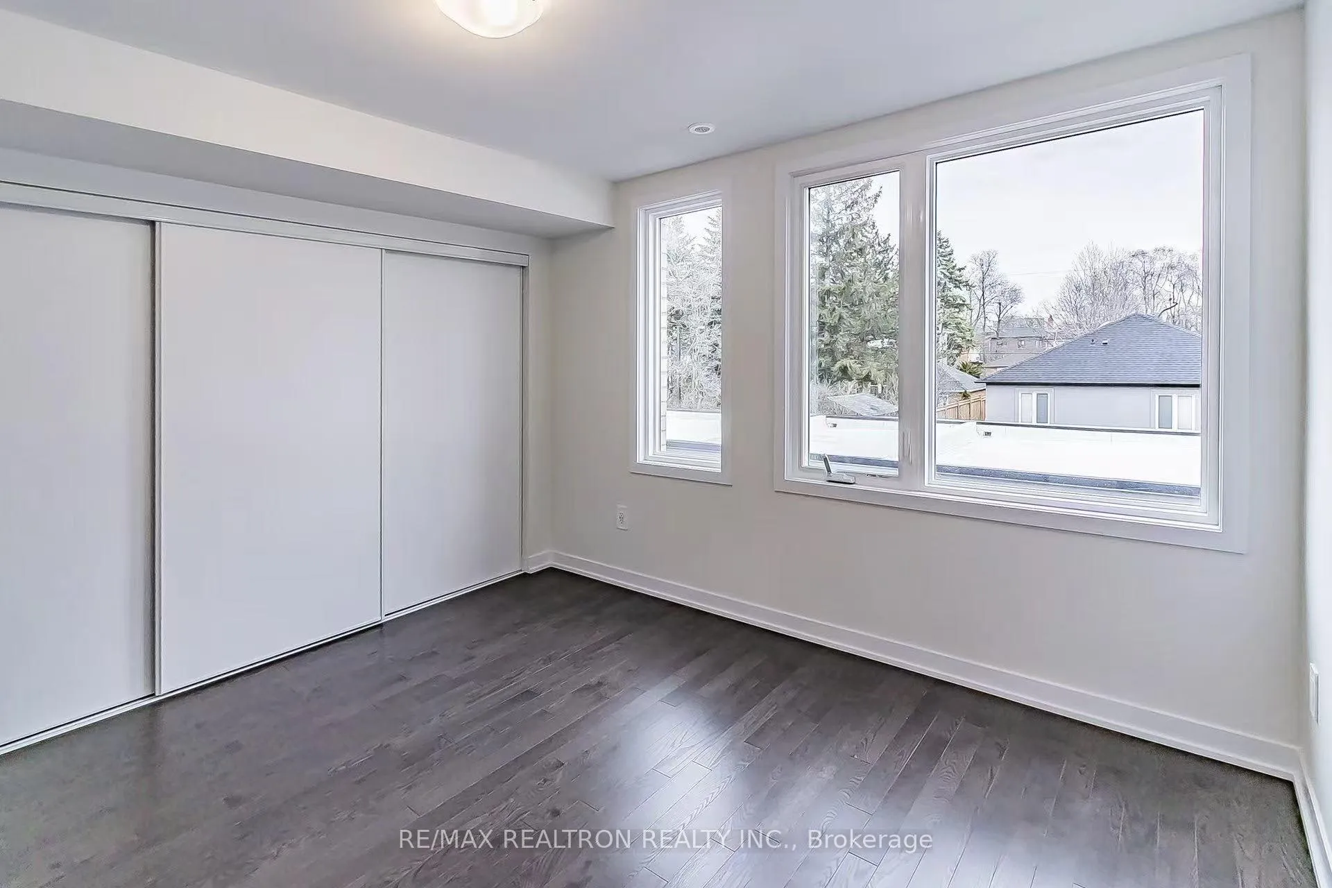Photo 6 of 432 Lawrence Heights, Toronto, Englemount-Lawrence — HOMEH
