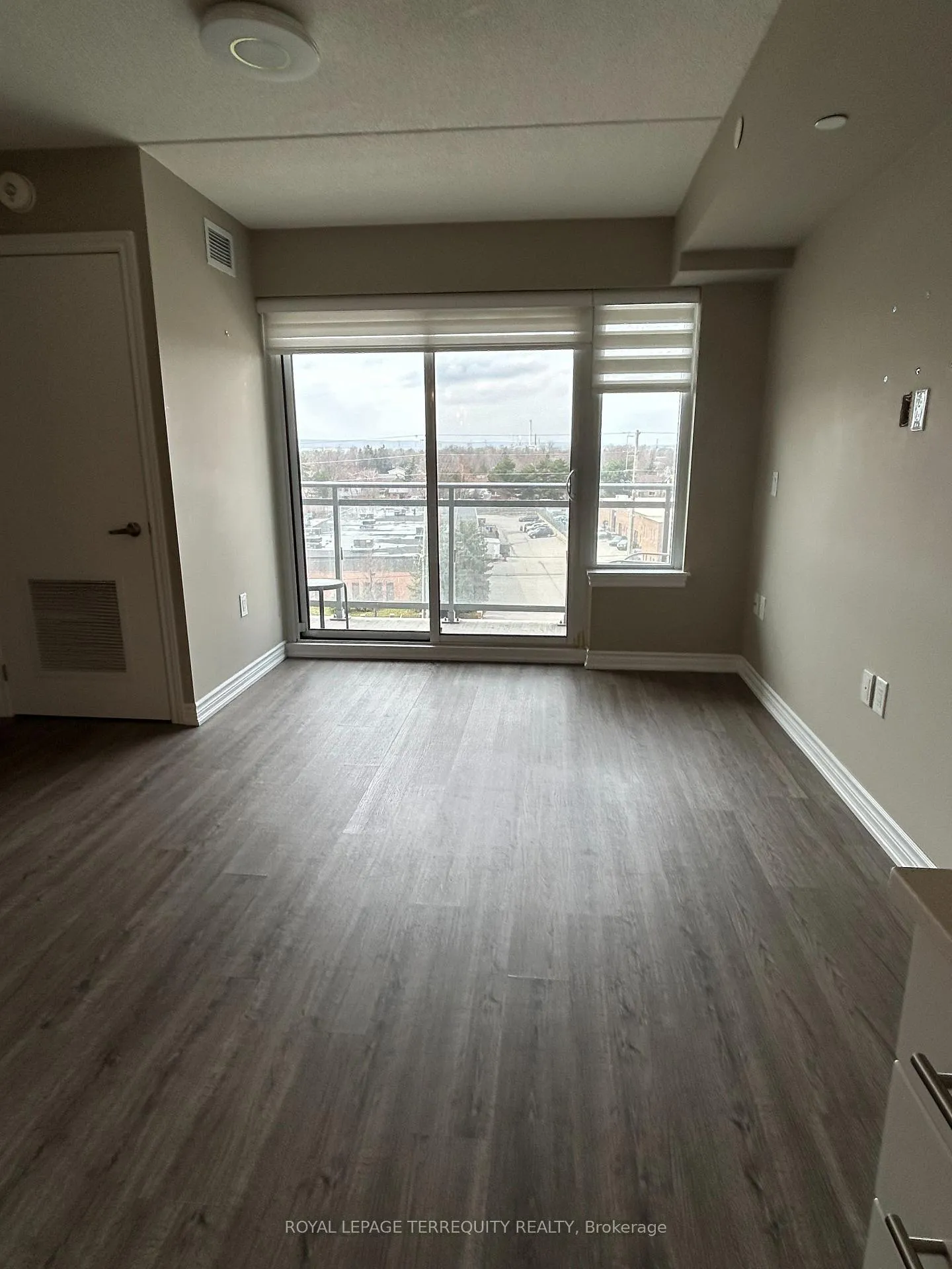 Photo 9 of Unit 611, 716 Main Street E, Milton, Timberlea — HOMEH
