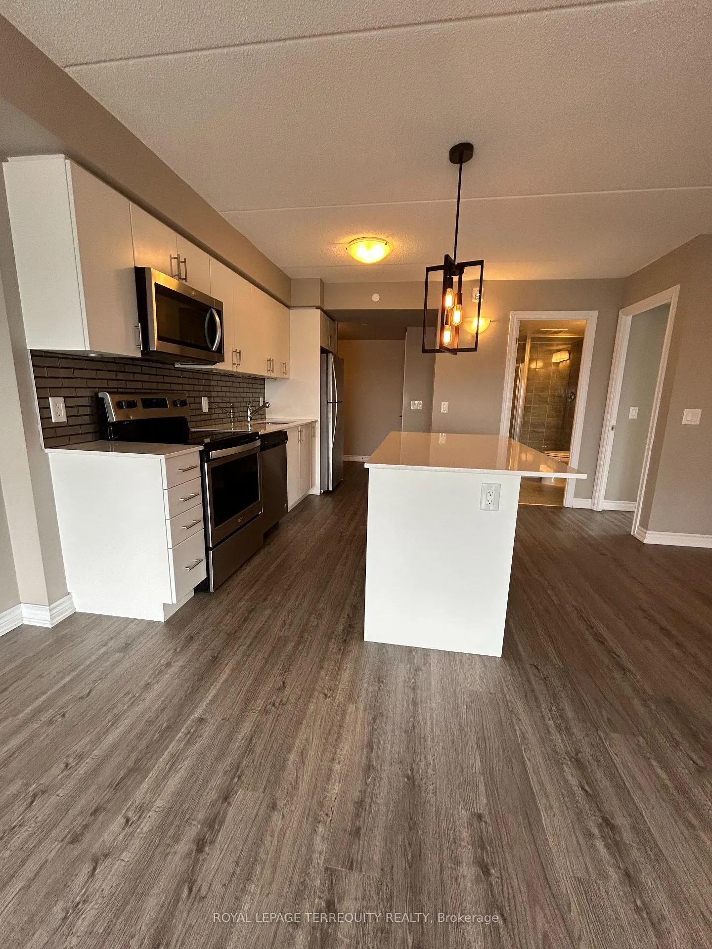 Photo 11 of Unit 611, 716 Main Street E, Milton, Timberlea — HOMEH