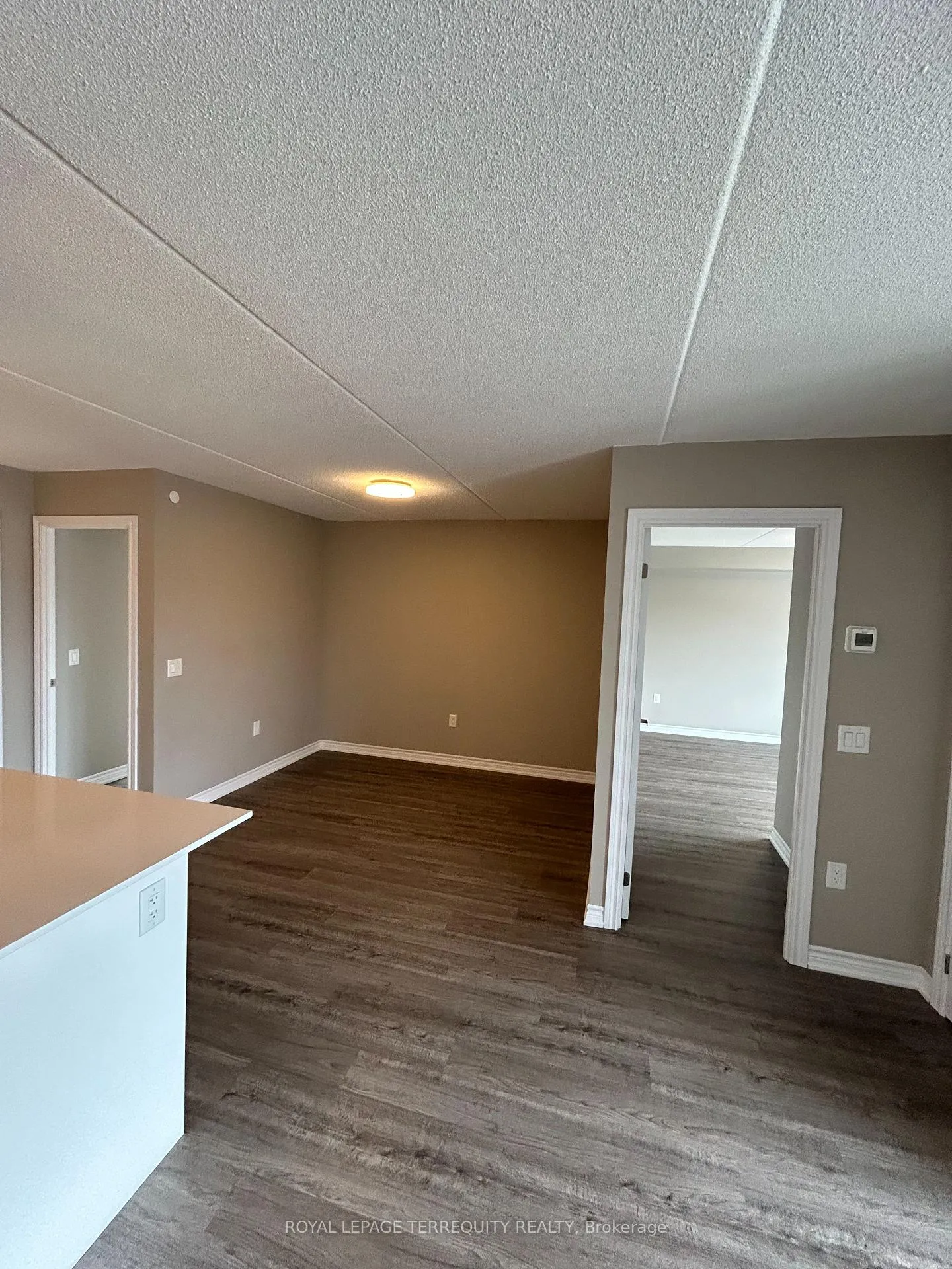 Photo 15 of Unit 611, 716 Main Street E, Milton, Timberlea — HOMEH