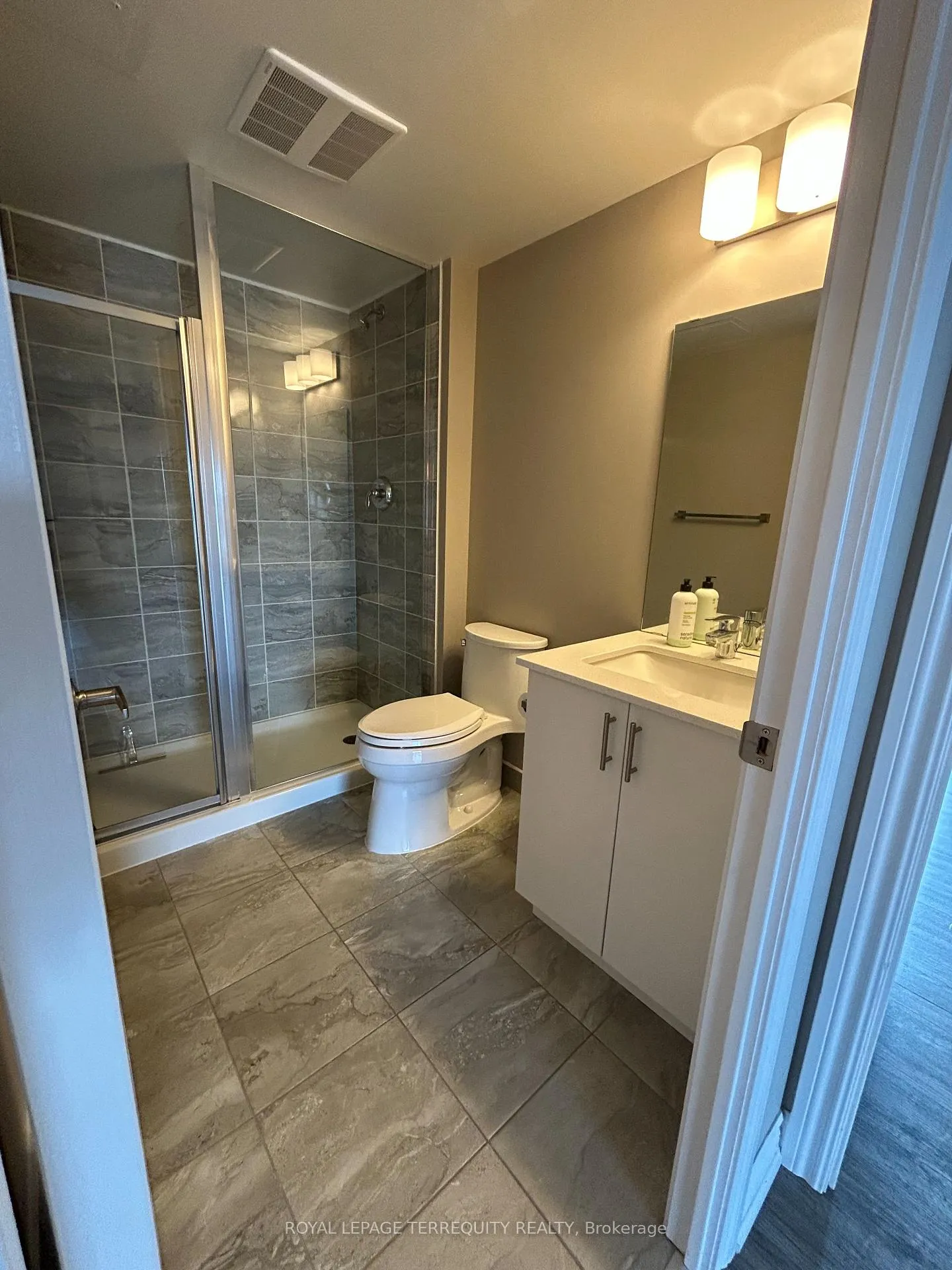 Photo 16 of Unit 611, 716 Main Street E, Milton, Timberlea — HOMEH