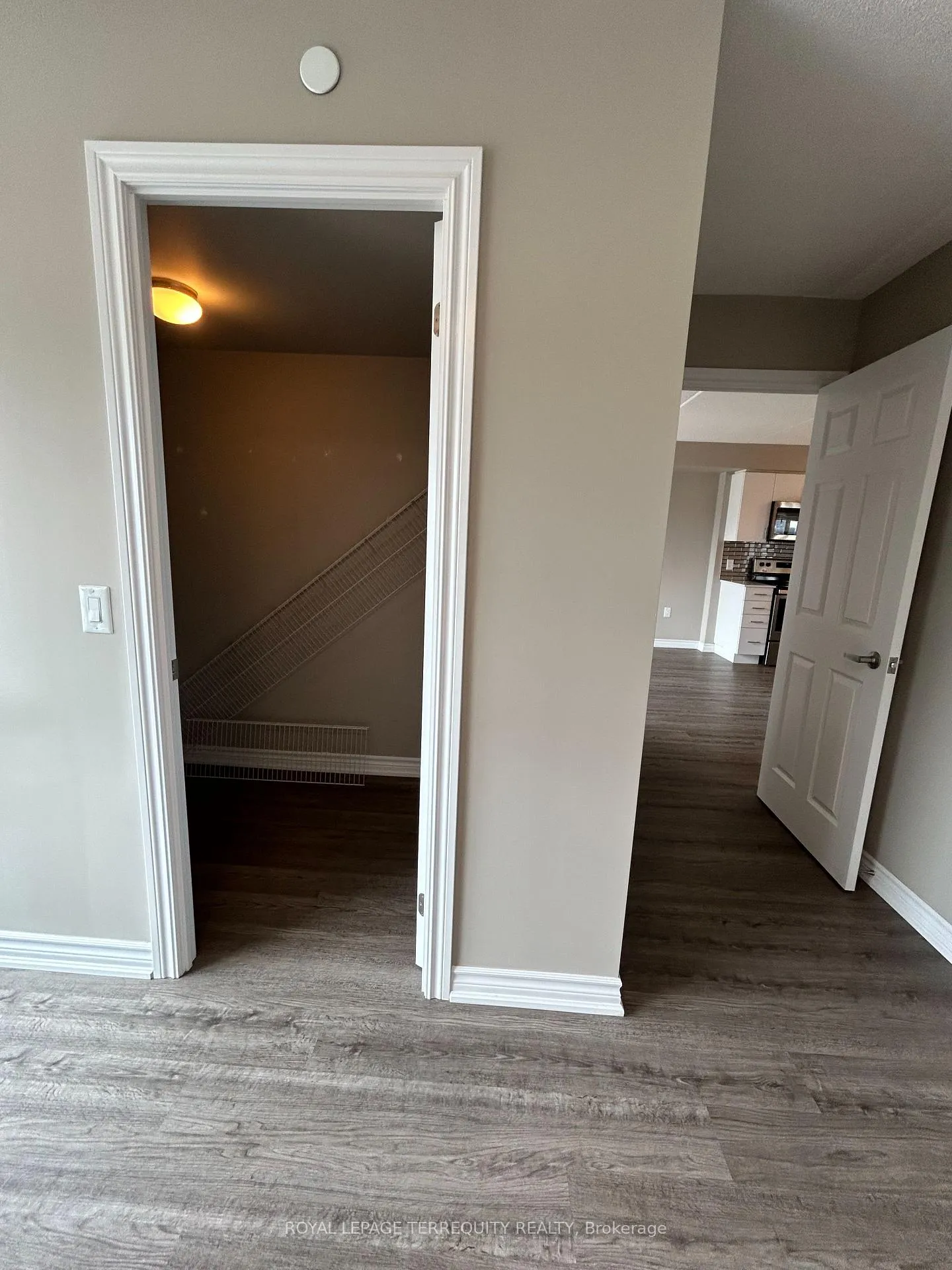 Photo 18 of Unit 611, 716 Main Street E, Milton, Timberlea — HOMEH