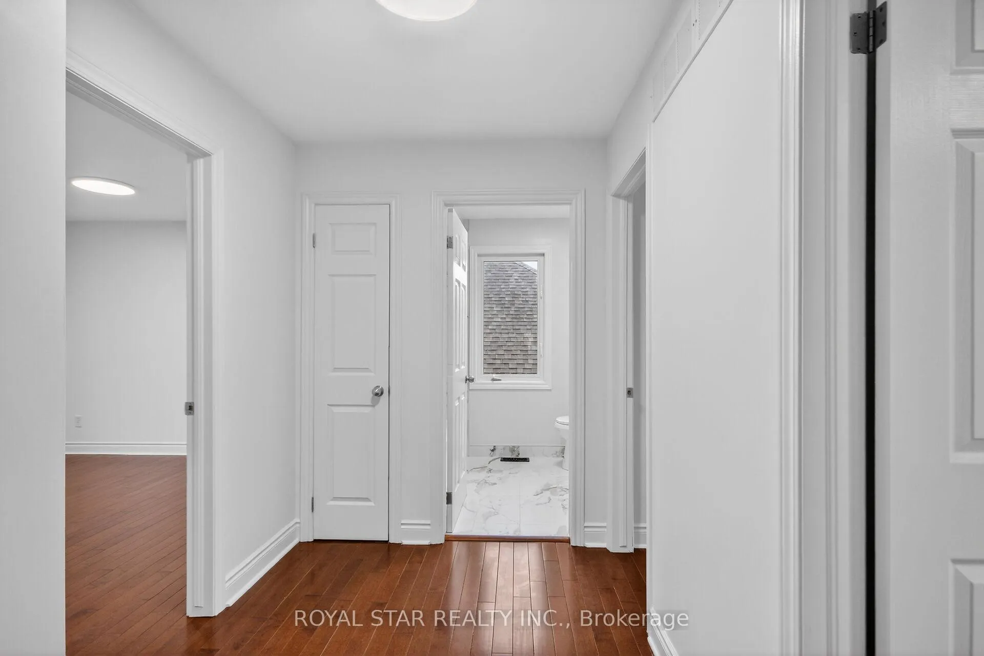 Photo 5 of 1448 Queensdale Avenue, Ottawa, Blossom Park/Kemp Park/Findlay Creek — HOMEH