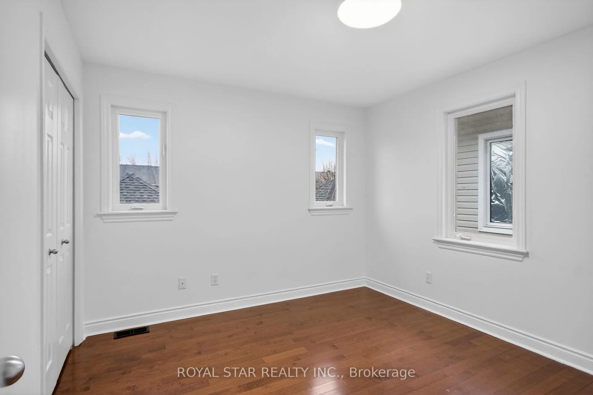 Photo 28 of 1448 Queensdale Avenue, Ottawa, Blossom Park/Kemp Park/Findlay Creek — HOMEH