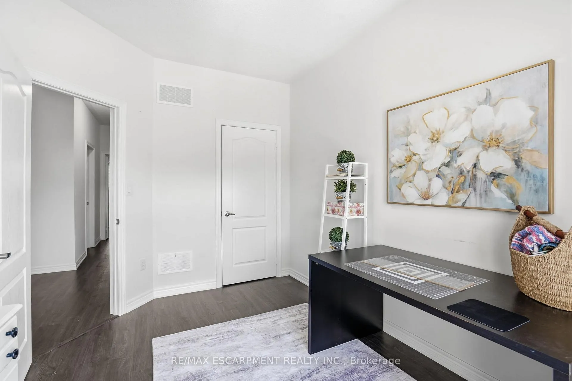 Photo 30 of 24 Great Falls Boulevard, Hamilton, Waterdown — HOMEH
