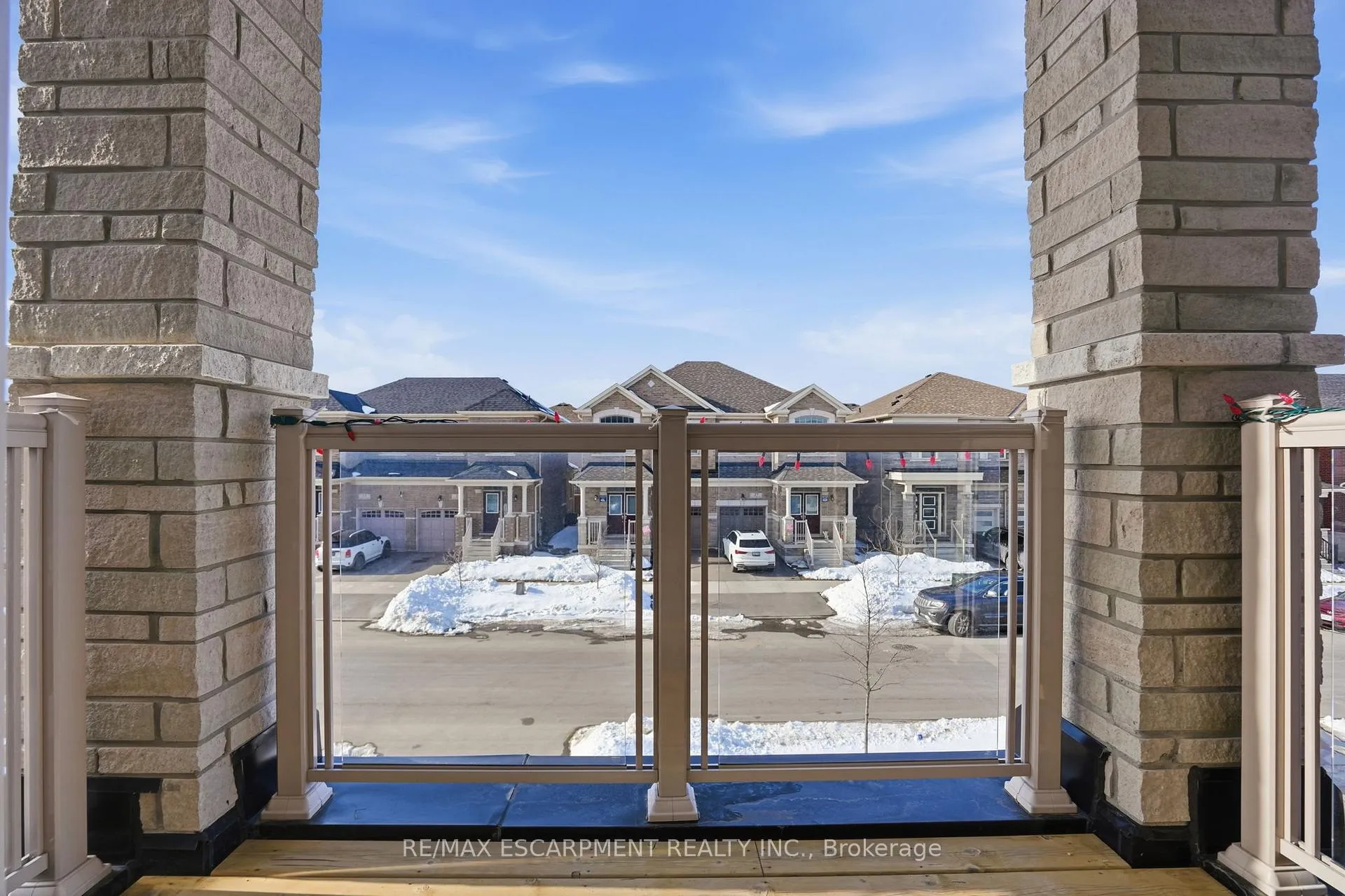 Photo 33 of 24 Great Falls Boulevard, Hamilton, Waterdown — HOMEH