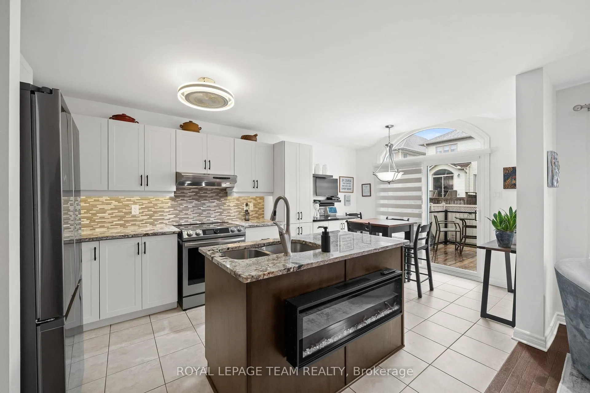 Photo 18 of 766 Paul Metivier Drive, Ottawa, Barrhaven - Strandherd — HOMEH