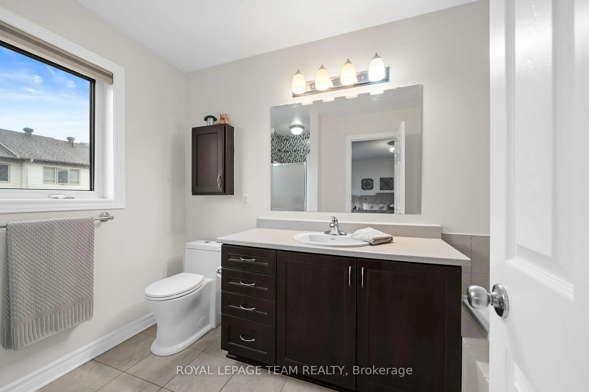 Photo 30 of 766 Paul Metivier Drive, Ottawa, Barrhaven - Strandherd — HOMEH