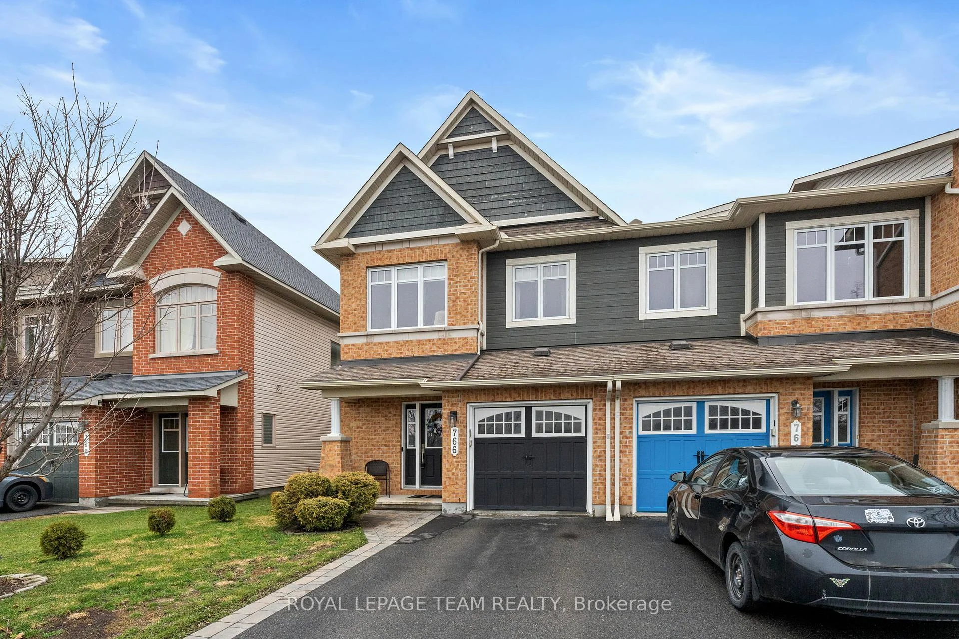 Photo 3 of 766 Paul Metivier Drive, Ottawa, Barrhaven - Strandherd — HOMEH