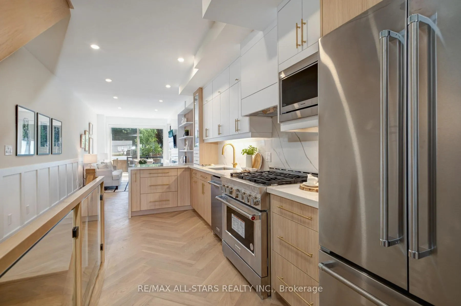 Photo 7 of 5A kimberley Avenue, Toronto, East End-Danforth — HOMEH