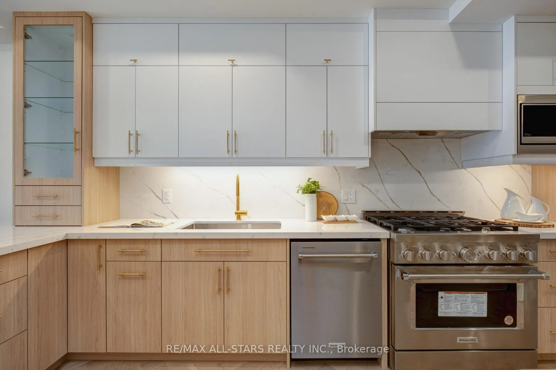 Photo 9 of 5A kimberley Avenue, Toronto, East End-Danforth — HOMEH