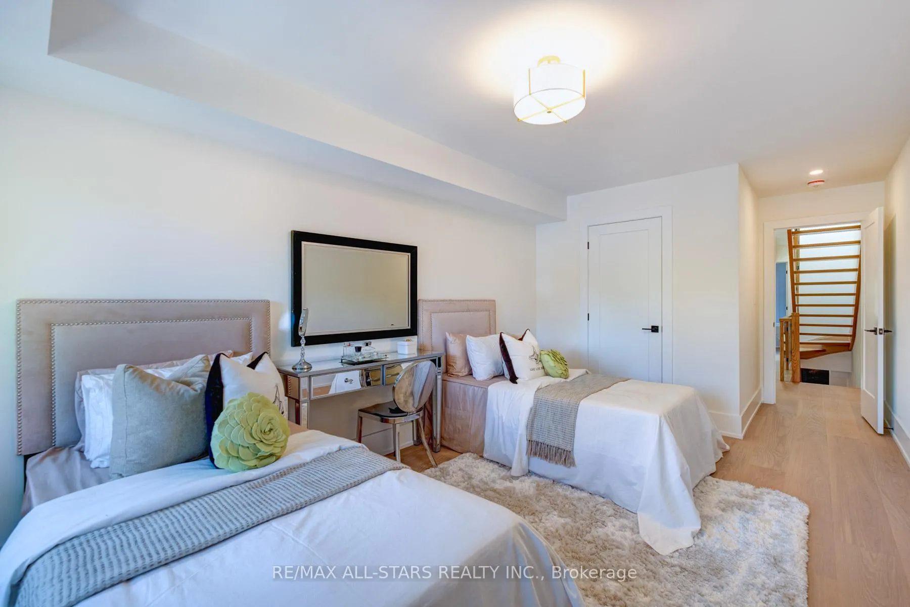 Photo 18 of 5A kimberley Avenue, Toronto, East End-Danforth — HOMEH