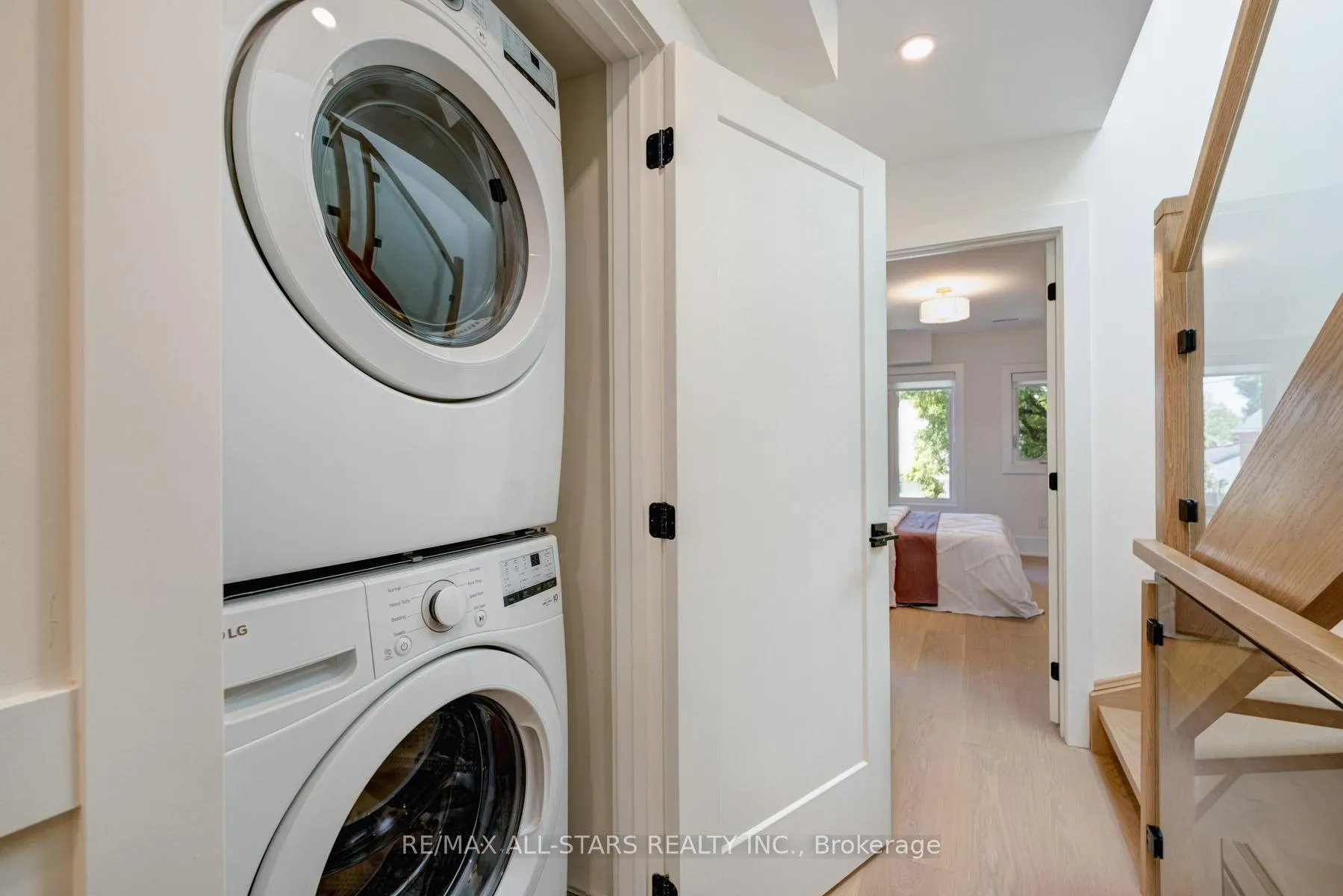 Photo 19 of 5A kimberley Avenue, Toronto, East End-Danforth — HOMEH