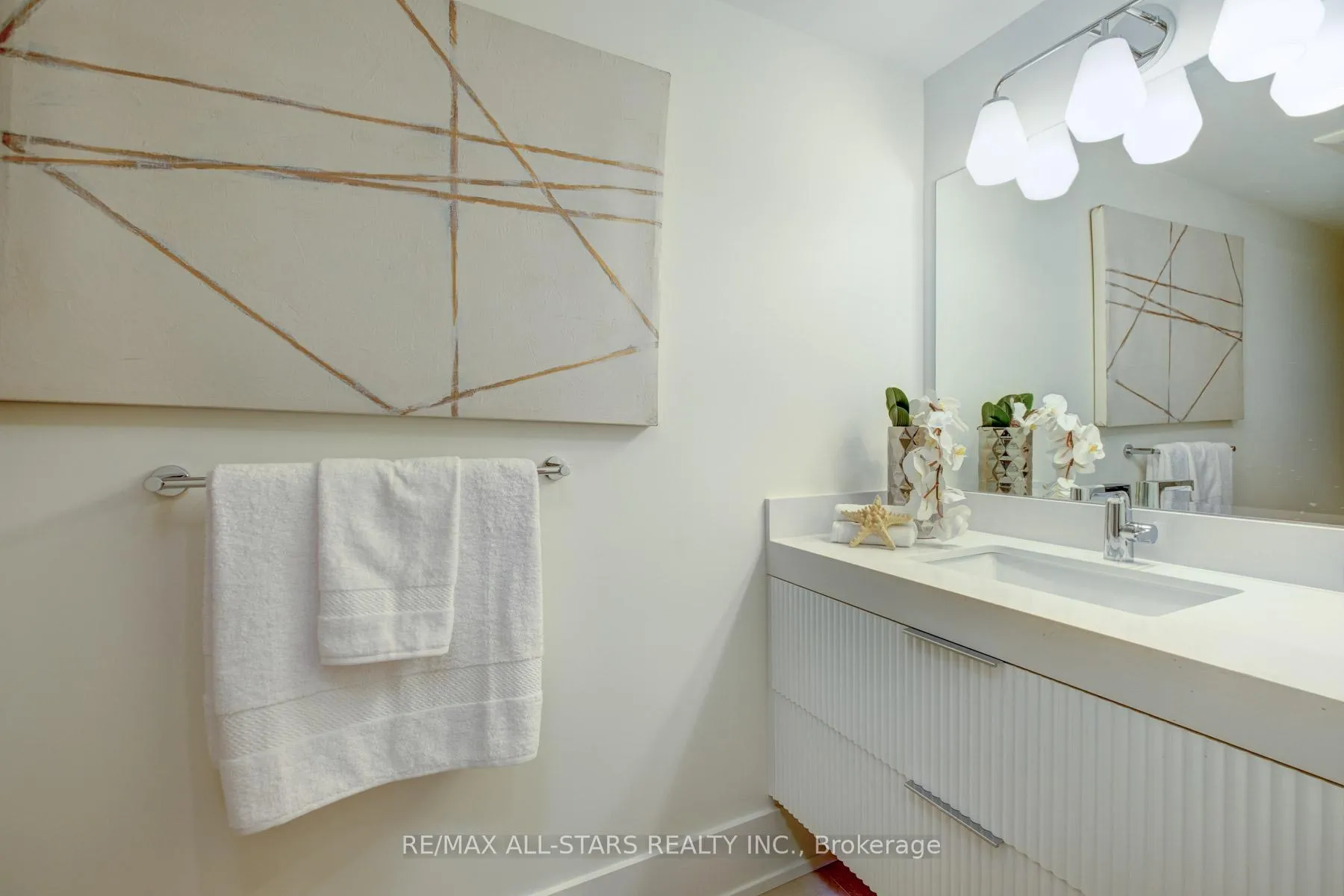 Photo 20 of 5A kimberley Avenue, Toronto, East End-Danforth — HOMEH