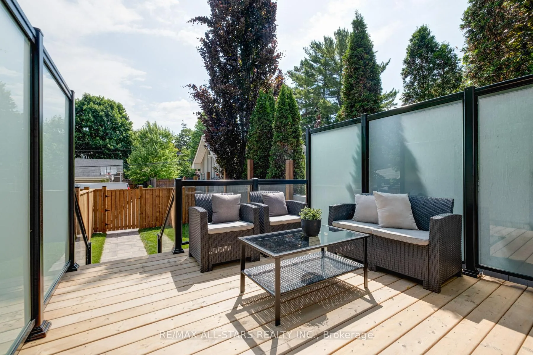 Photo 37 of 5A kimberley Avenue, Toronto, East End-Danforth — HOMEH