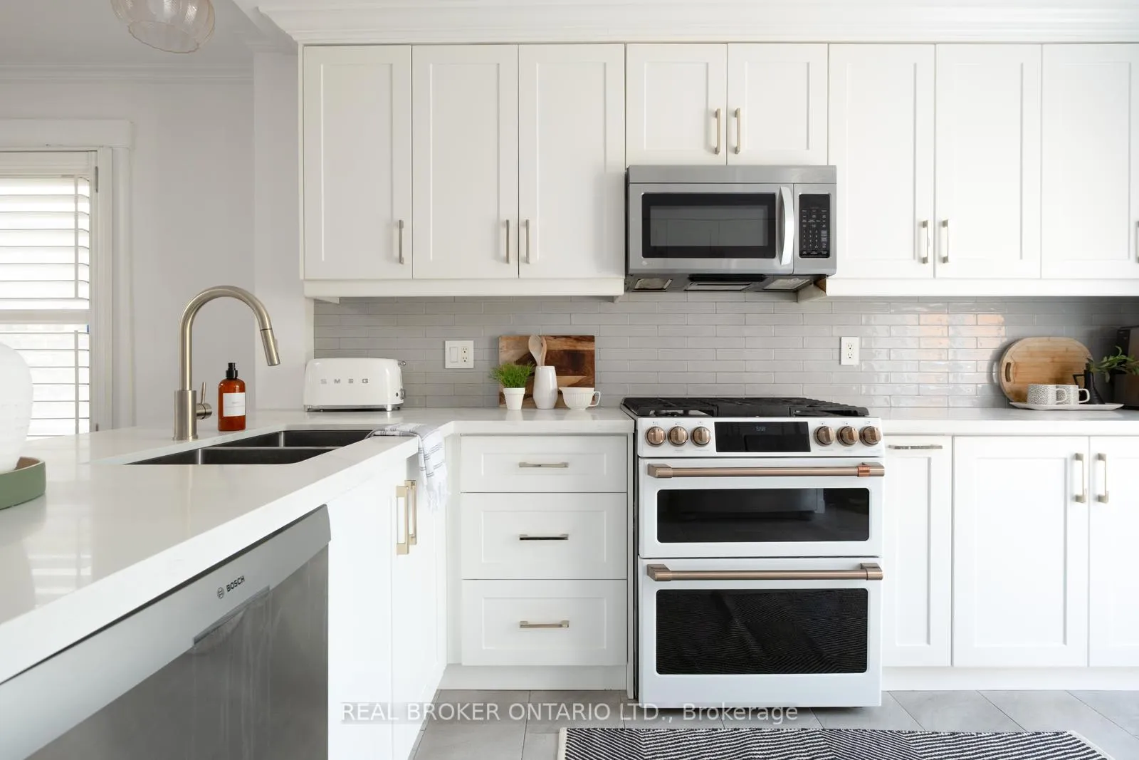 Photo 7 of 8 Stephenson Avenue, Toronto, East End-Danforth — HOMEH